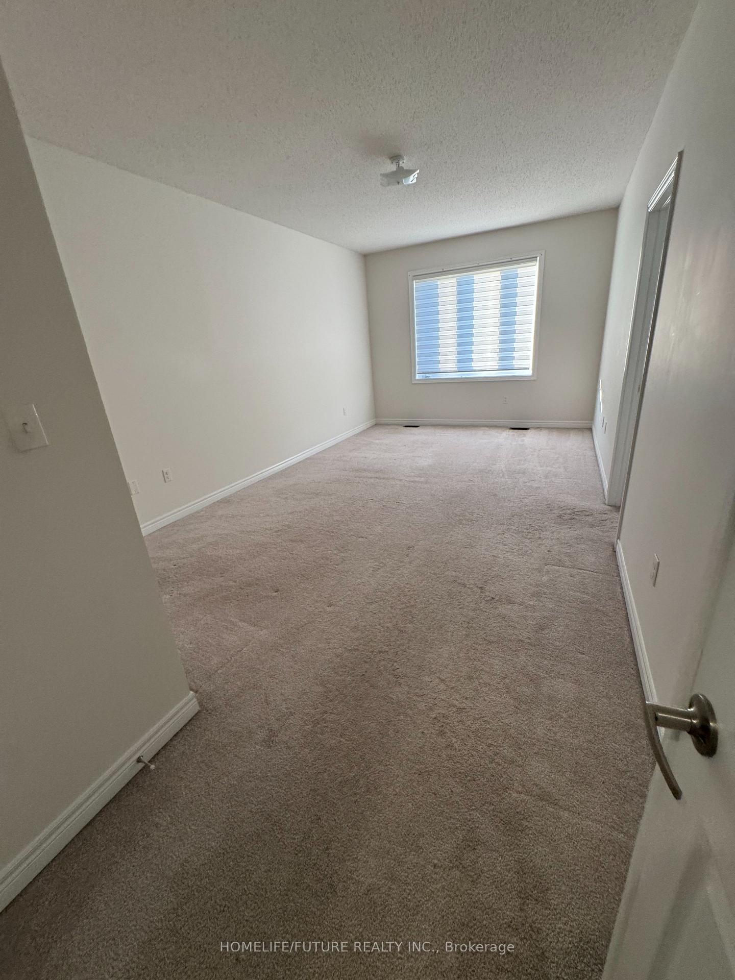 Photo 3 of 93 Titan Trail, Markham, Cedarwood — HOMEH