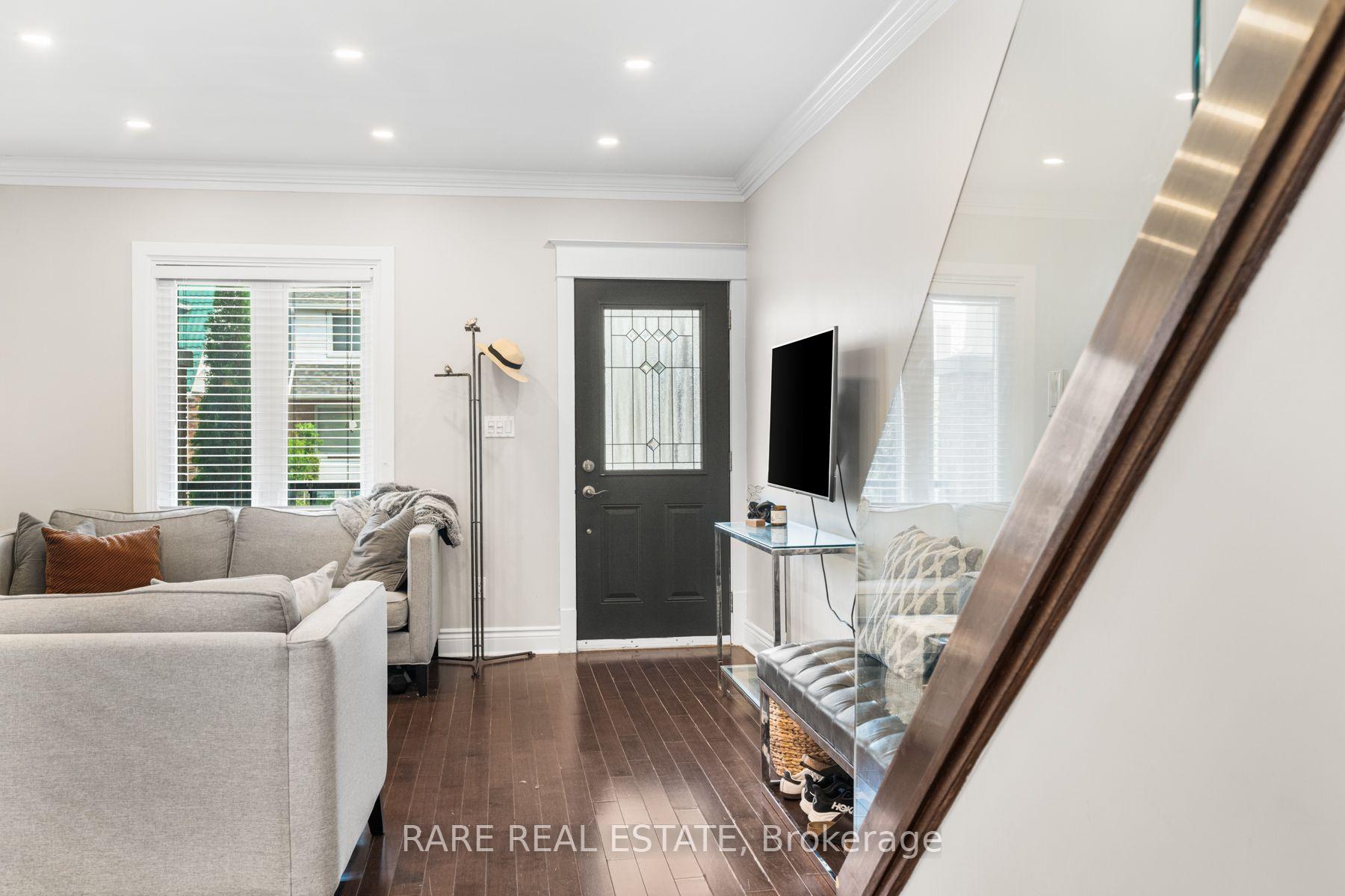 Photo 6 of 615 Miverton Boulevard, Toronto, Danforth — HOMEH