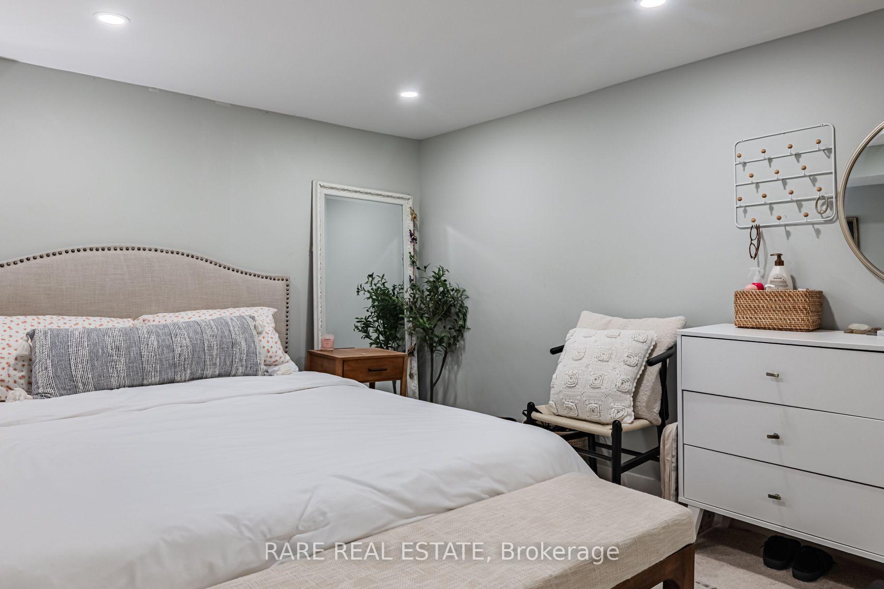 Photo 38 of 615 Miverton Boulevard, Toronto, Danforth — HOMEH