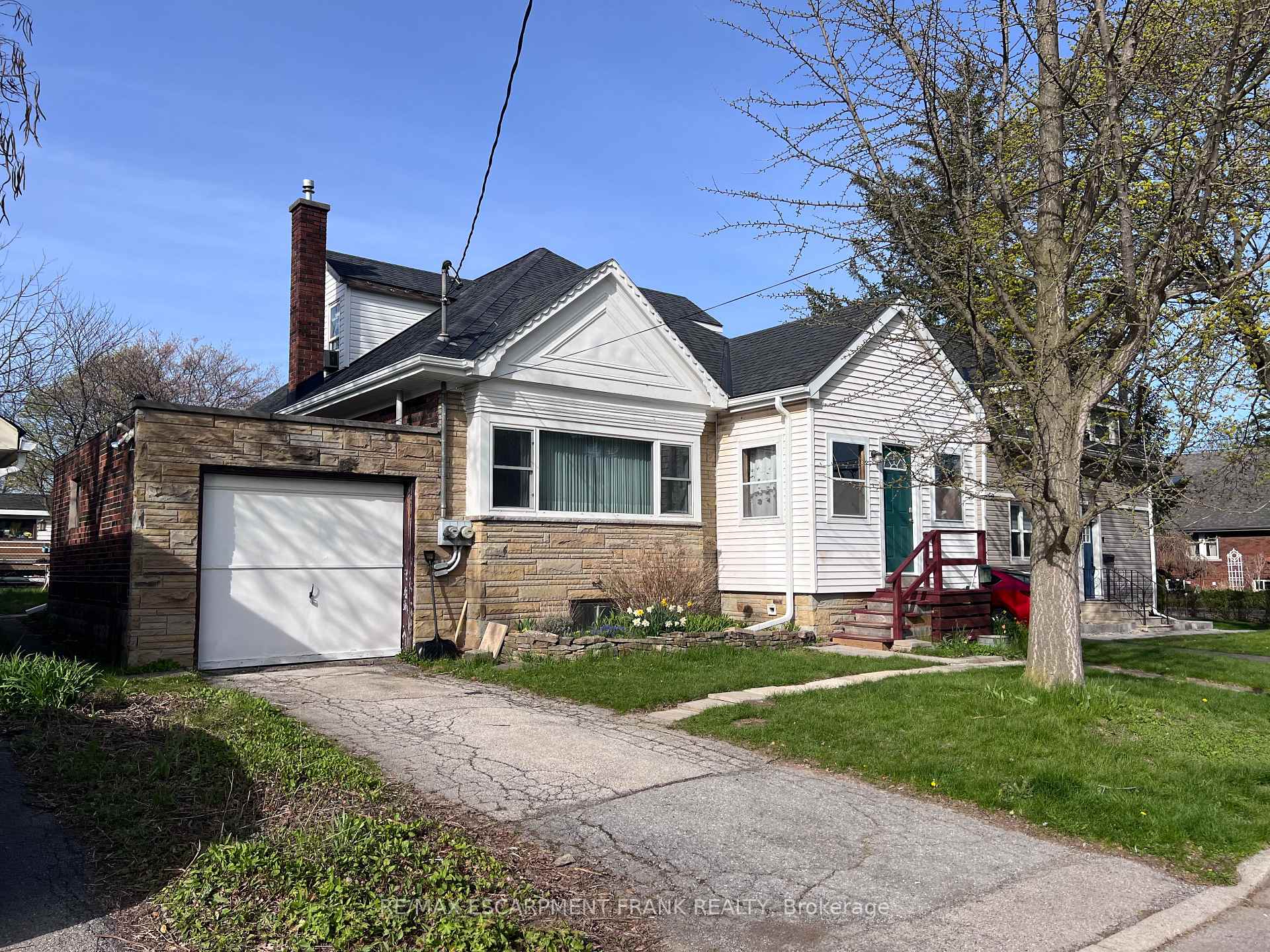 Photo 1 of 196 Glen Road, Hamilton, Westdale — HOMEH