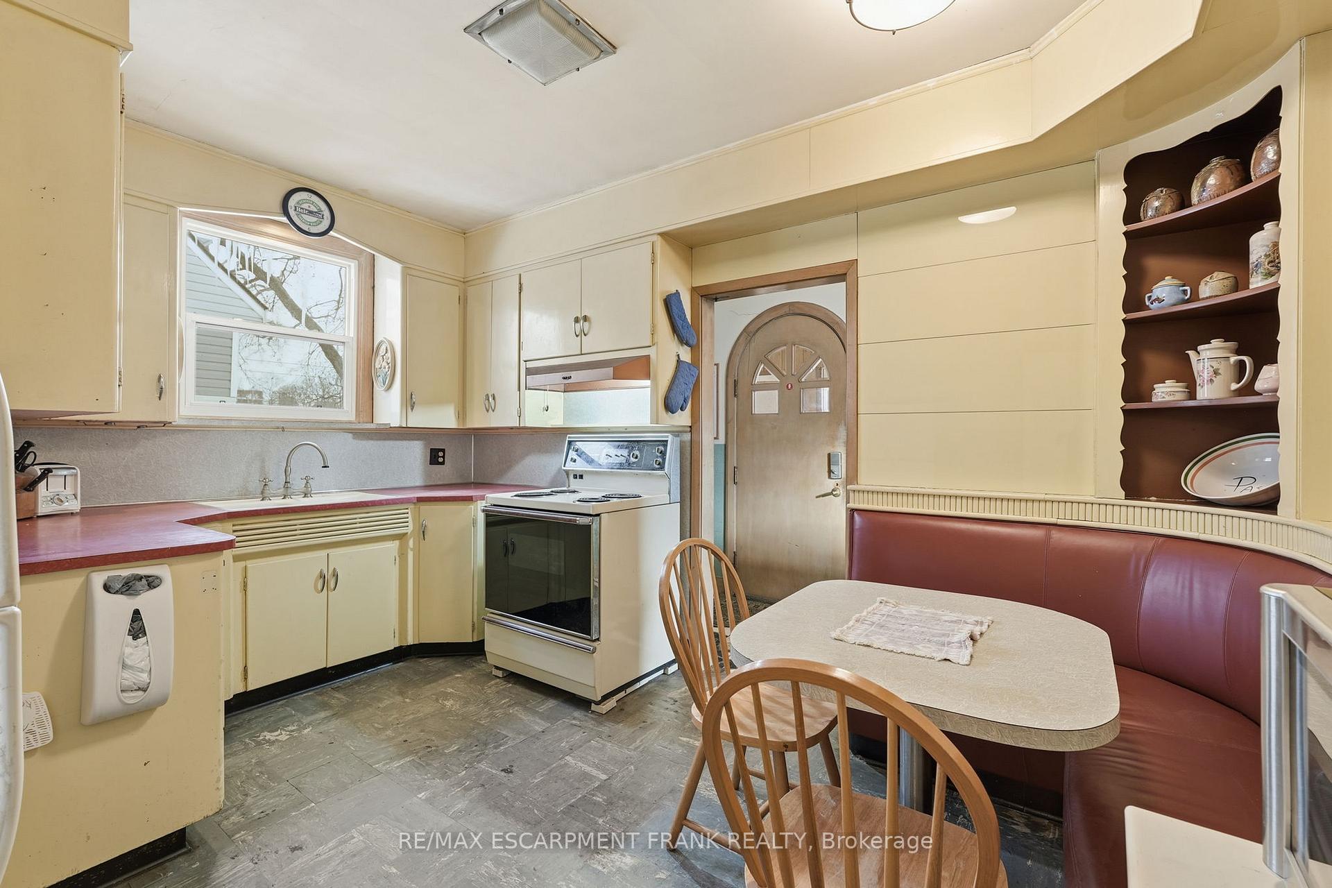 Photo 6 of 196 Glen Road, Hamilton, Westdale — HOMEH