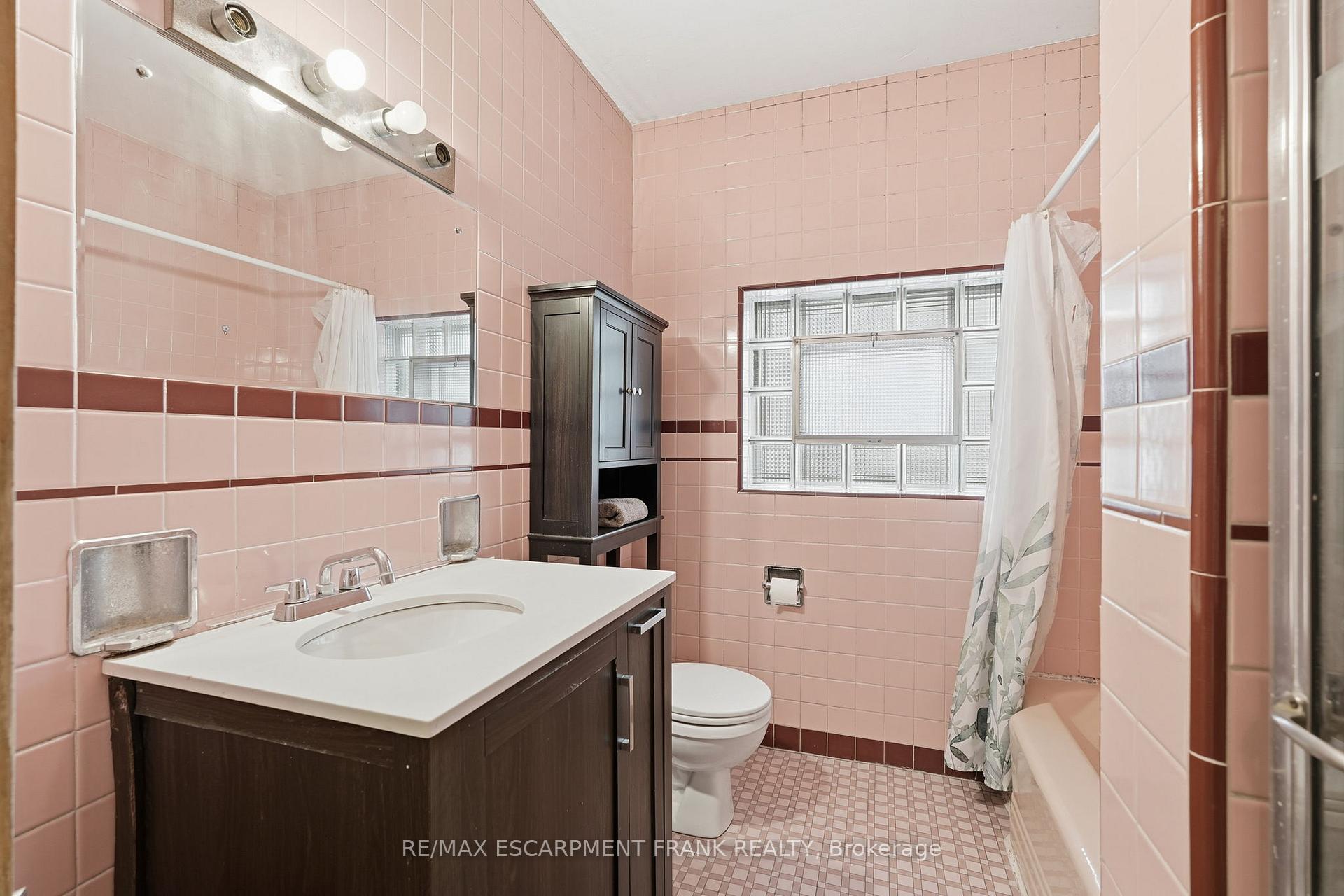 Photo 19 of 196 Glen Road, Hamilton, Westdale — HOMEH