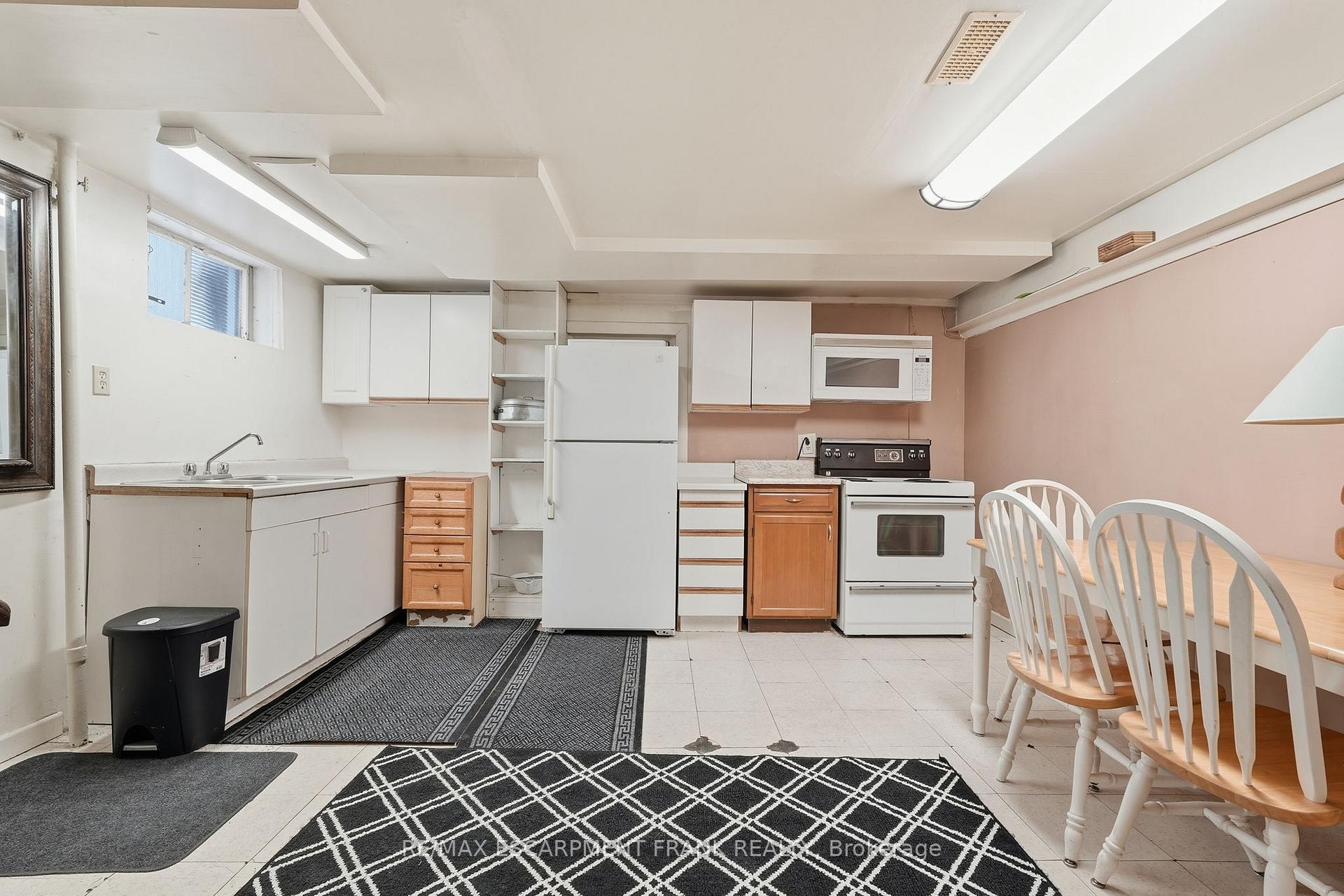 Photo 21 of 196 Glen Road, Hamilton, Westdale — HOMEH