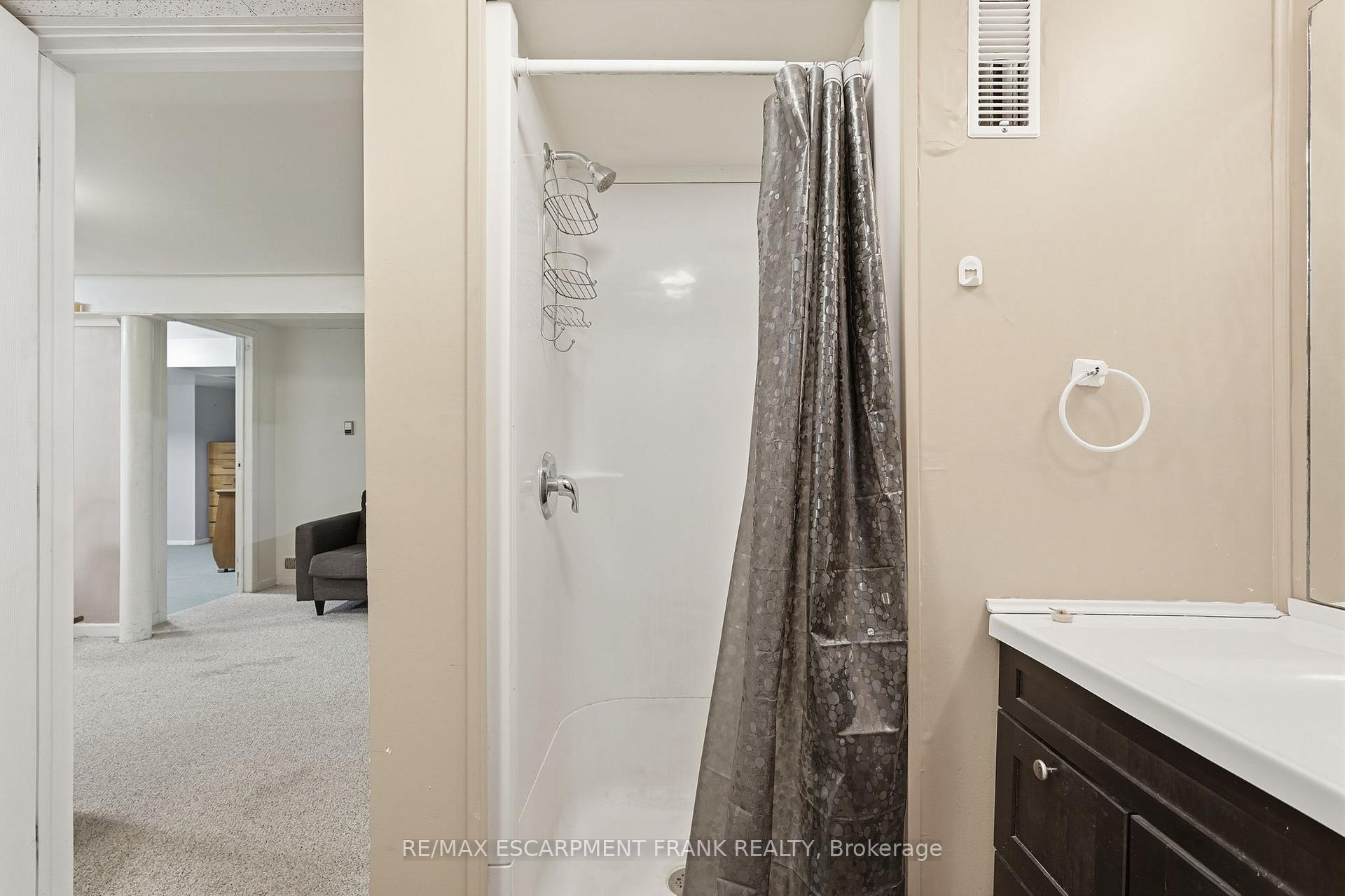 Photo 33 of 196 Glen Road, Hamilton, Westdale — HOMEH