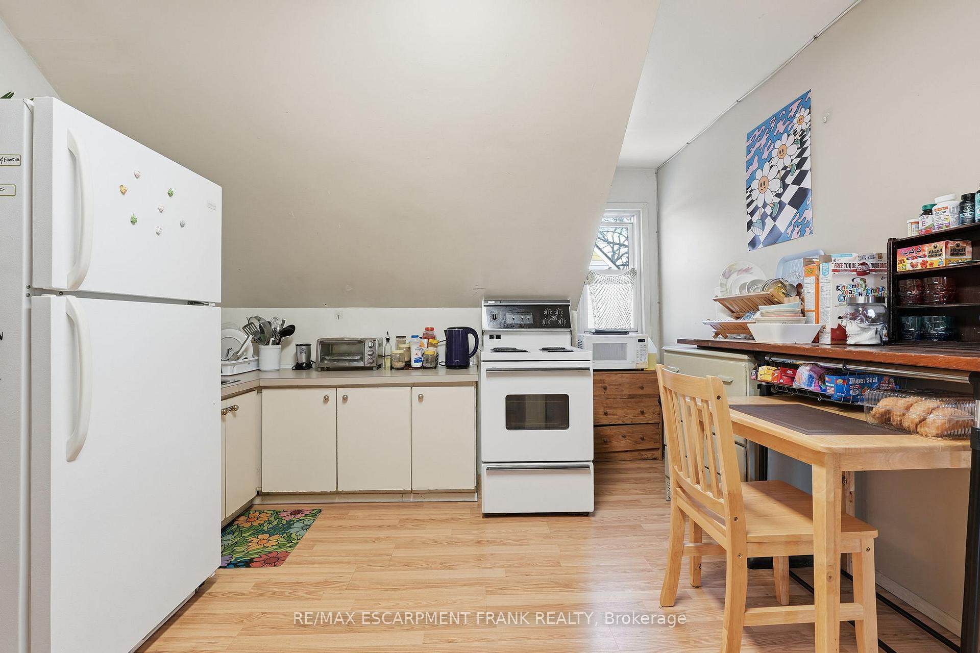 Photo 38 of 196 Glen Road, Hamilton, Westdale — HOMEH