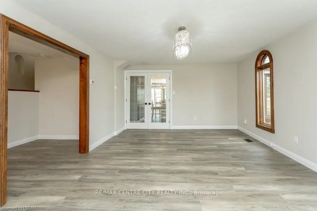Photo 23 of 45939 John Wise Line, Central Elgin, Rural Central Elgin — HOMEH
