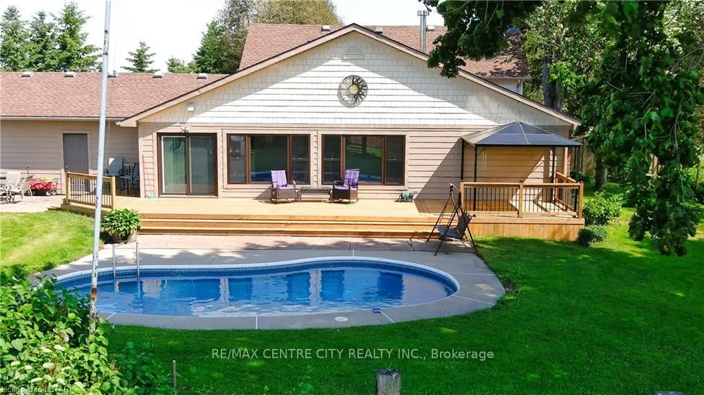 Photo 33 of 45939 John Wise Line, Central Elgin, Rural Central Elgin — HOMEH
