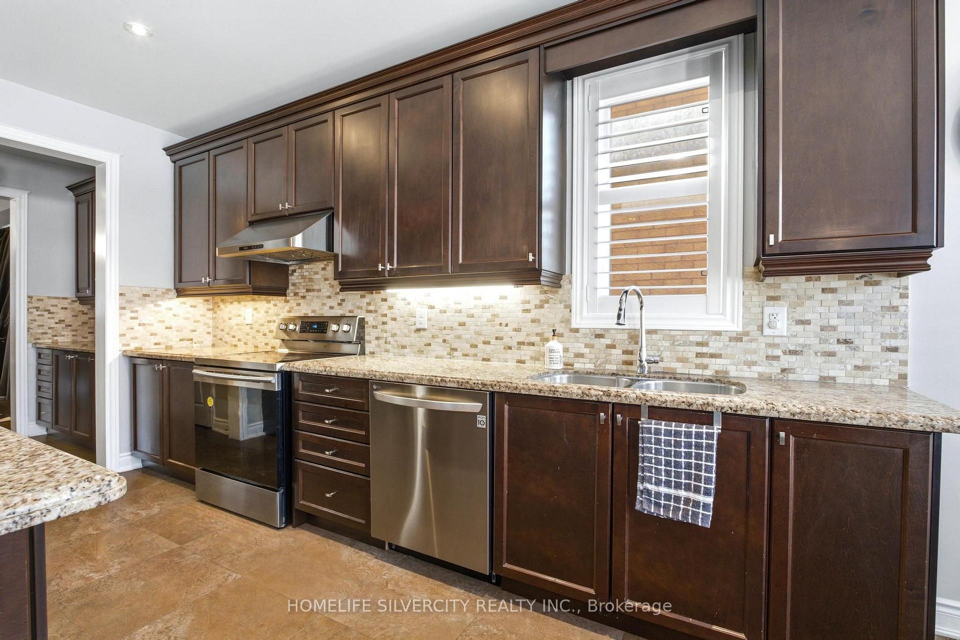 Photo 17 of 64 Scotchmere Crescent, Brampton, Bram East — HOMEH