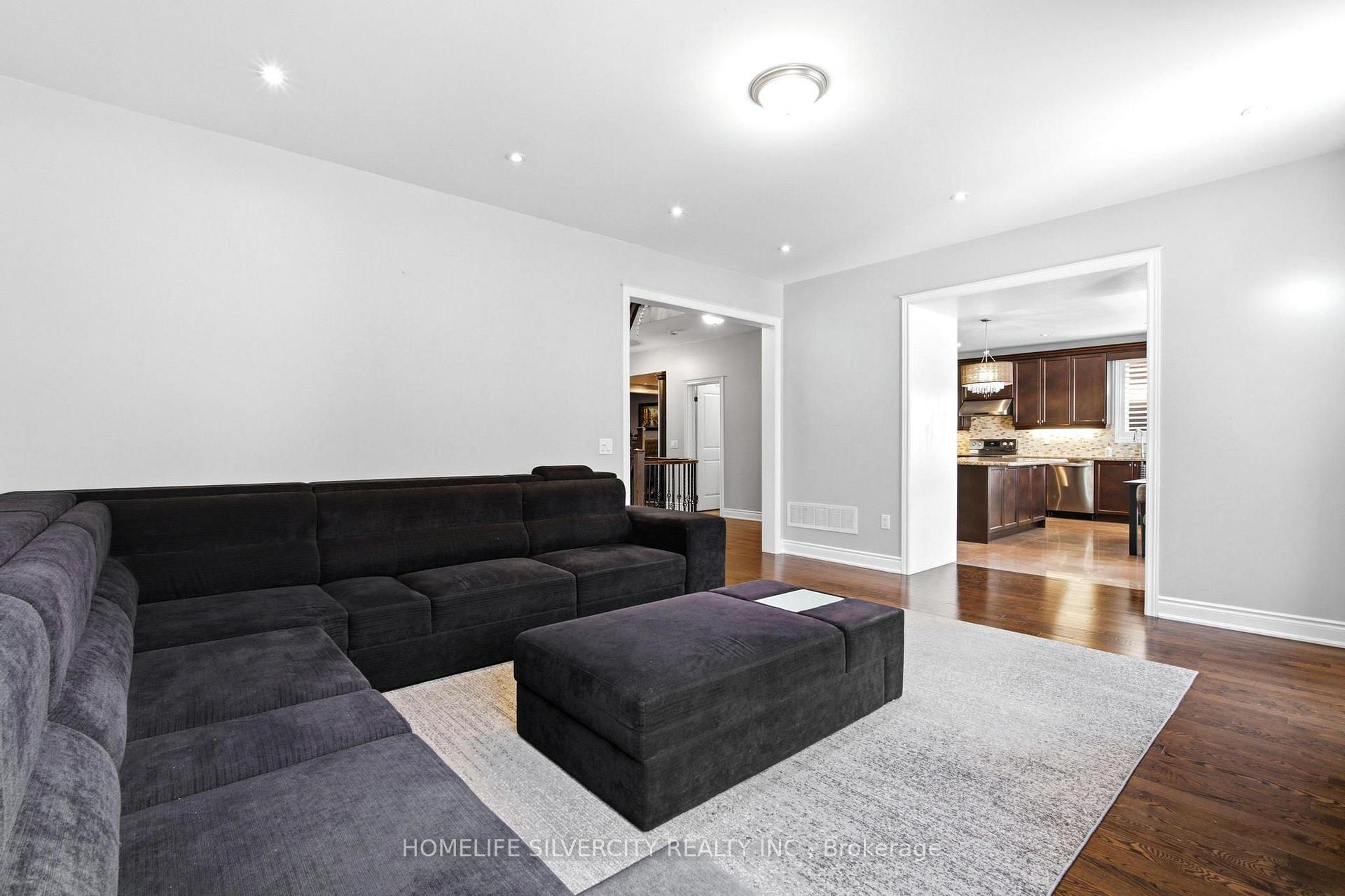Photo 23 of 64 Scotchmere Crescent, Brampton, Bram East — HOMEH