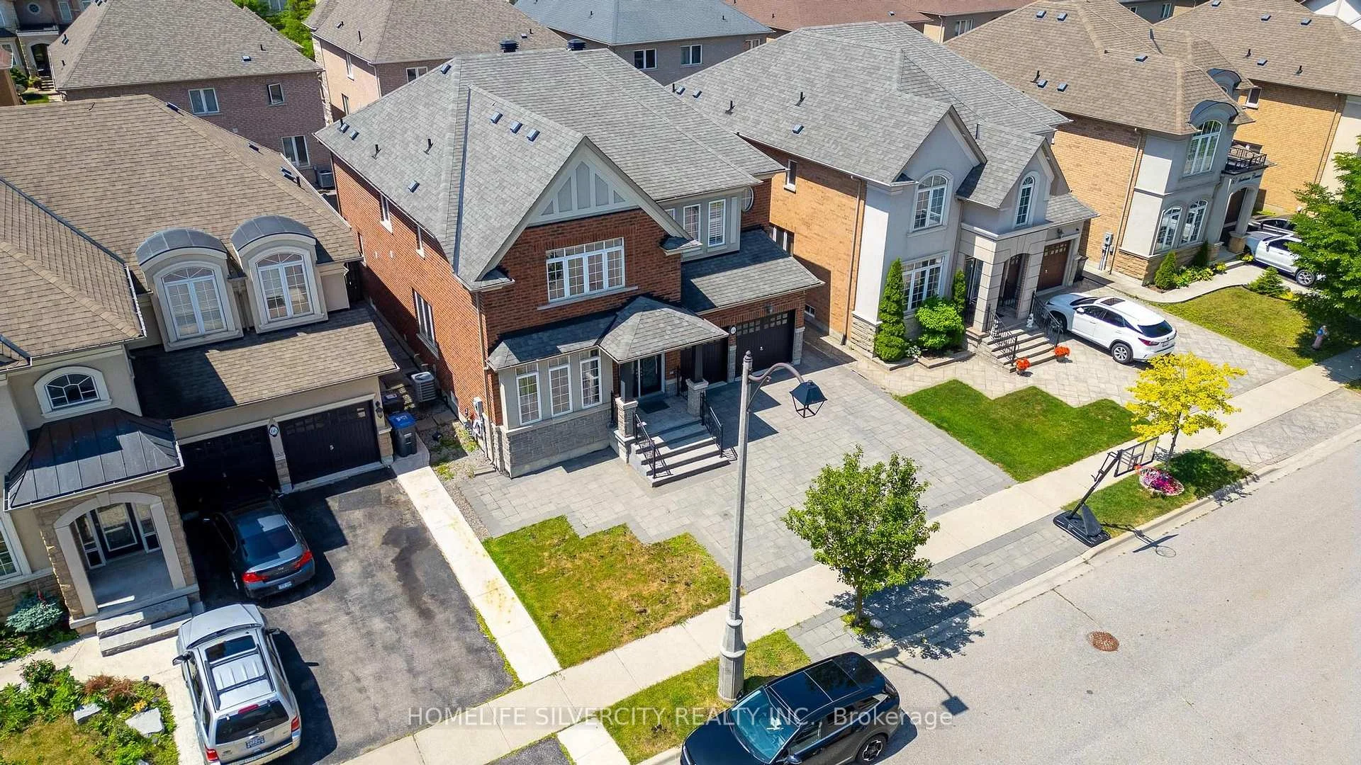 Photo 6 of 64 Scotchmere Crescent, Brampton, Bram East — HOMEH