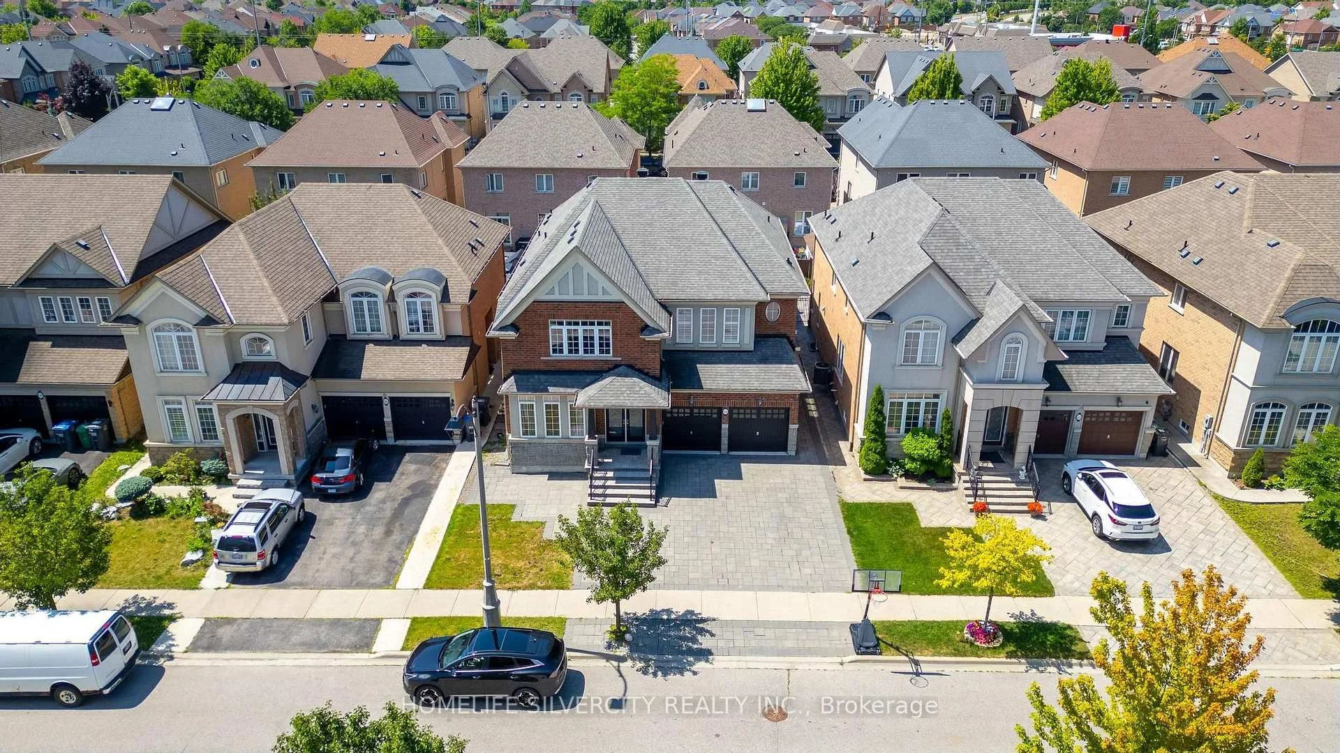 Photo 7 of 64 Scotchmere Crescent, Brampton, Bram East — HOMEH