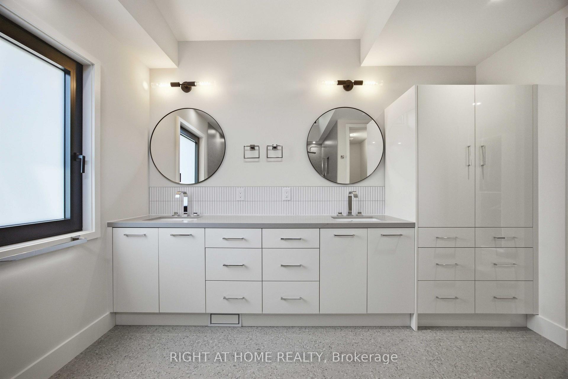 Photo 31 of 41 Bonnyview Drive, Etobicoke, Stonegate-Queensway — HOMEH