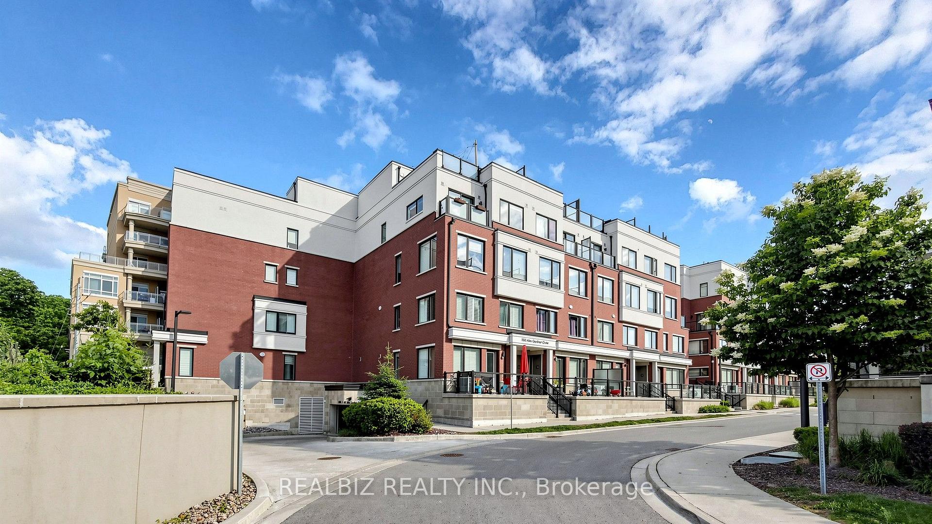 Photo 3 of Unit 99, 500 Alex Gardner Circle, Aurora, Aurora Village — HOMEH