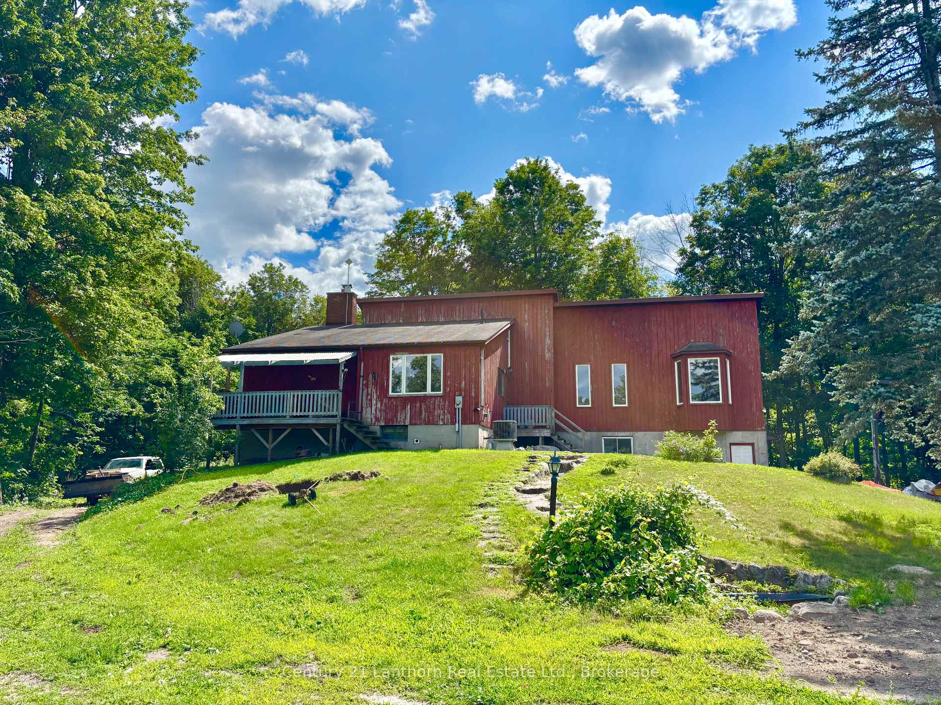 Photo 3 of 790 Clearview Road, Belleville, Thurlow Ward — HOMEH