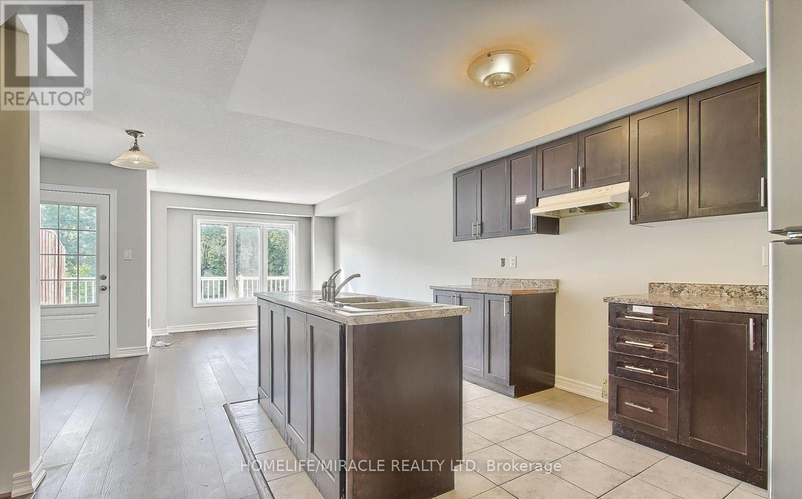 Photo 9 of 70 Knotty Pine Avenue, Cambridge, Preston Heights — HOMEH