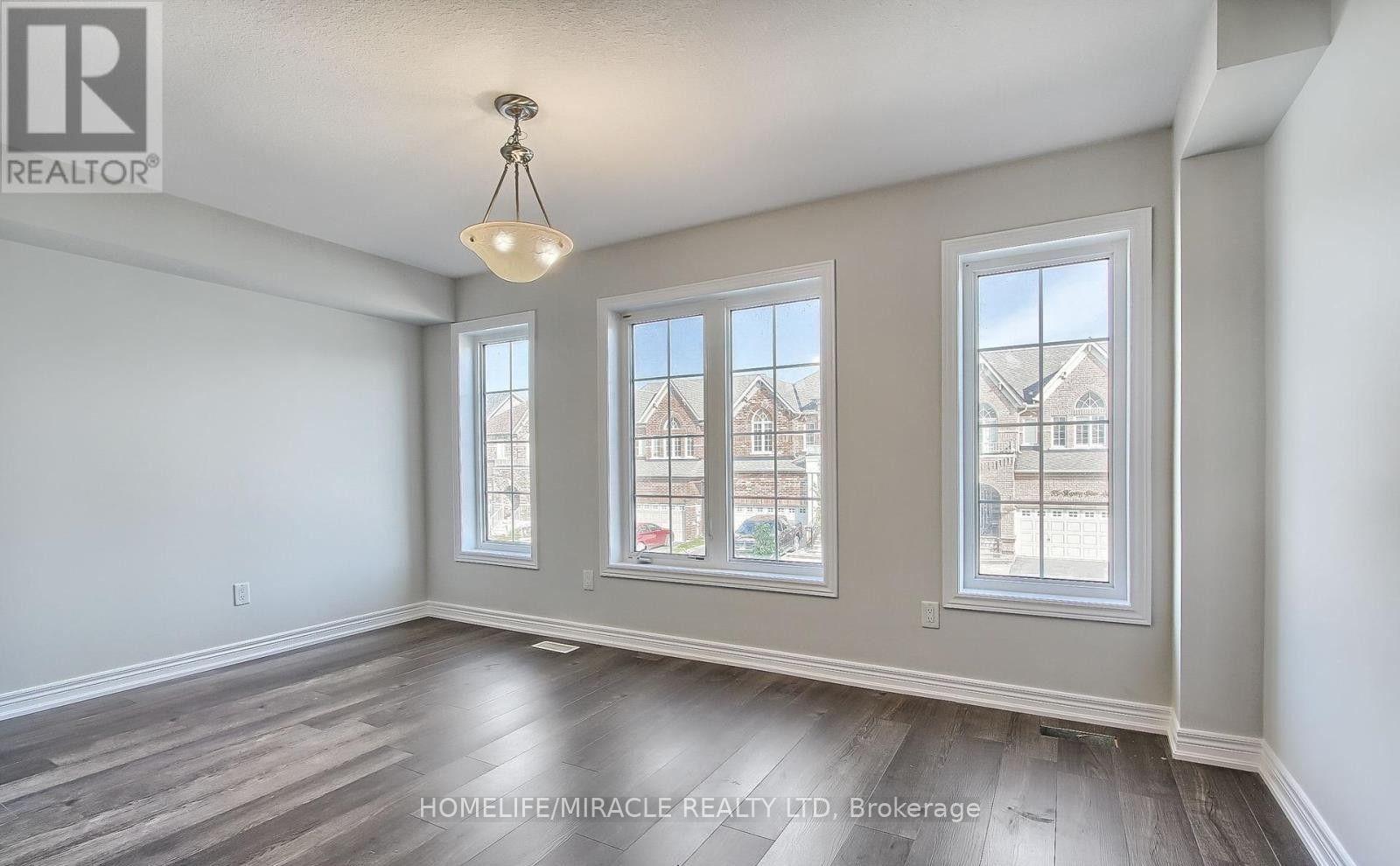 Photo 14 of 70 Knotty Pine Avenue, Cambridge, Preston Heights — HOMEH