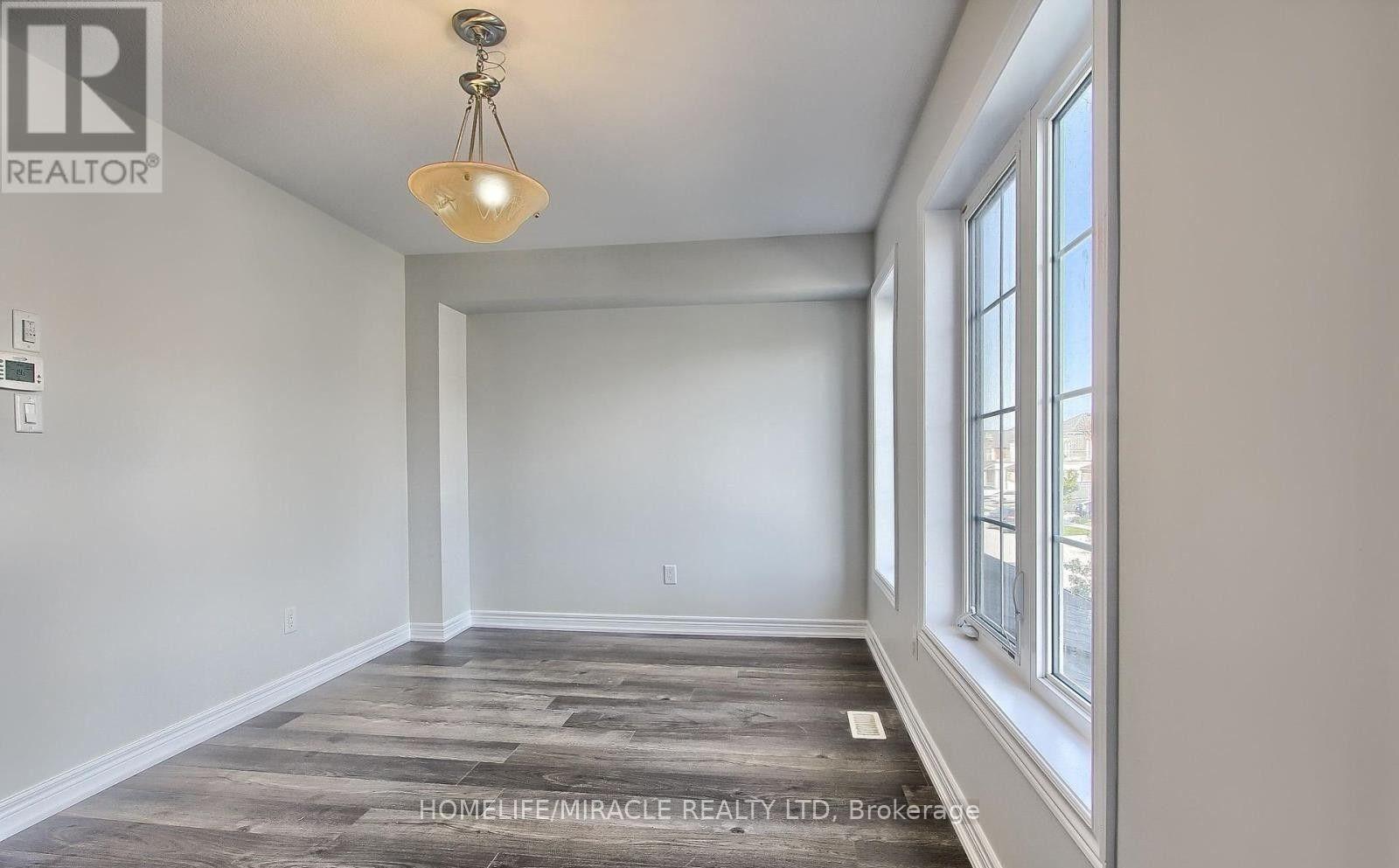 Photo 15 of 70 Knotty Pine Avenue, Cambridge, Preston Heights — HOMEH
