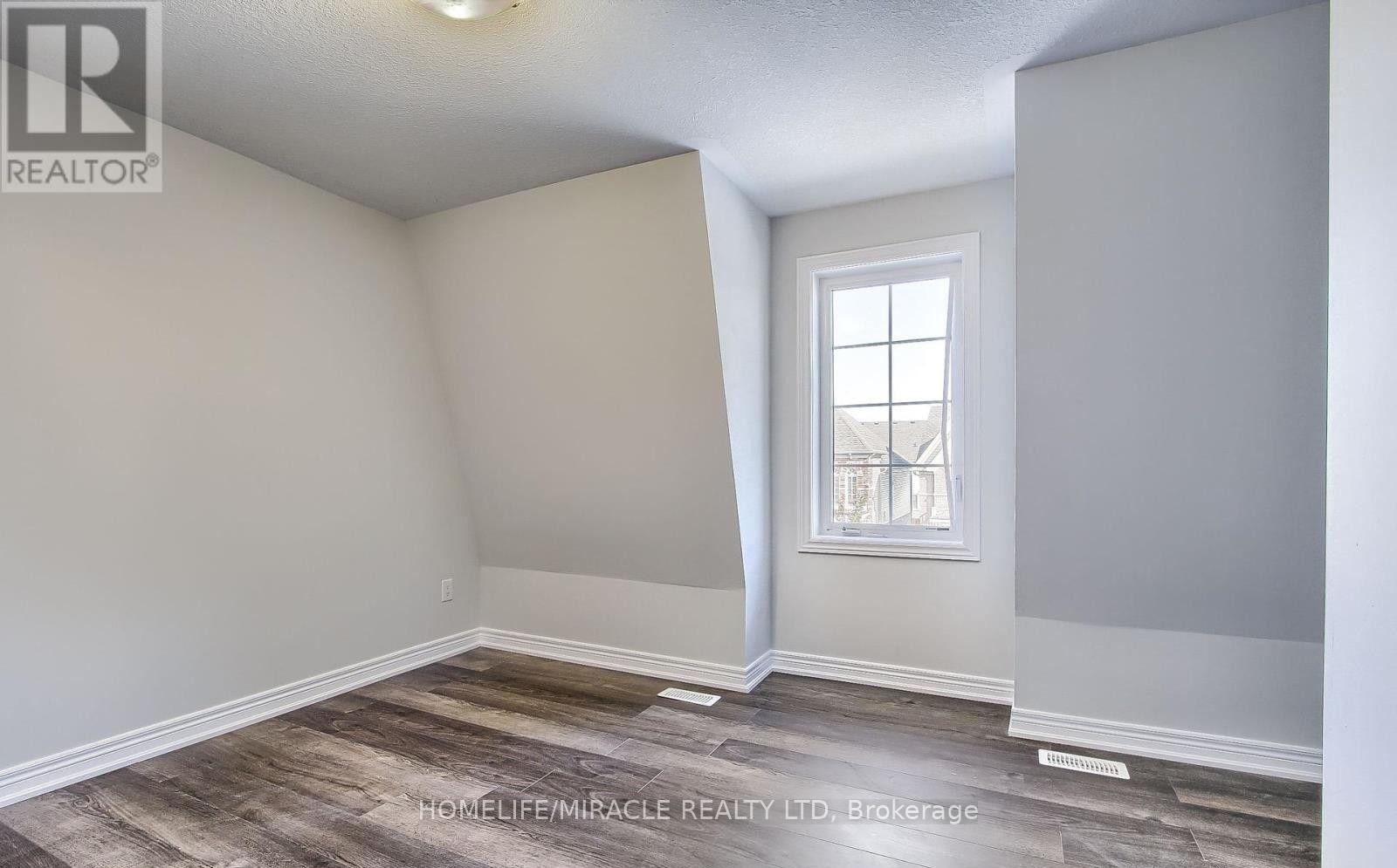 Photo 21 of 70 Knotty Pine Avenue, Cambridge, Preston Heights — HOMEH