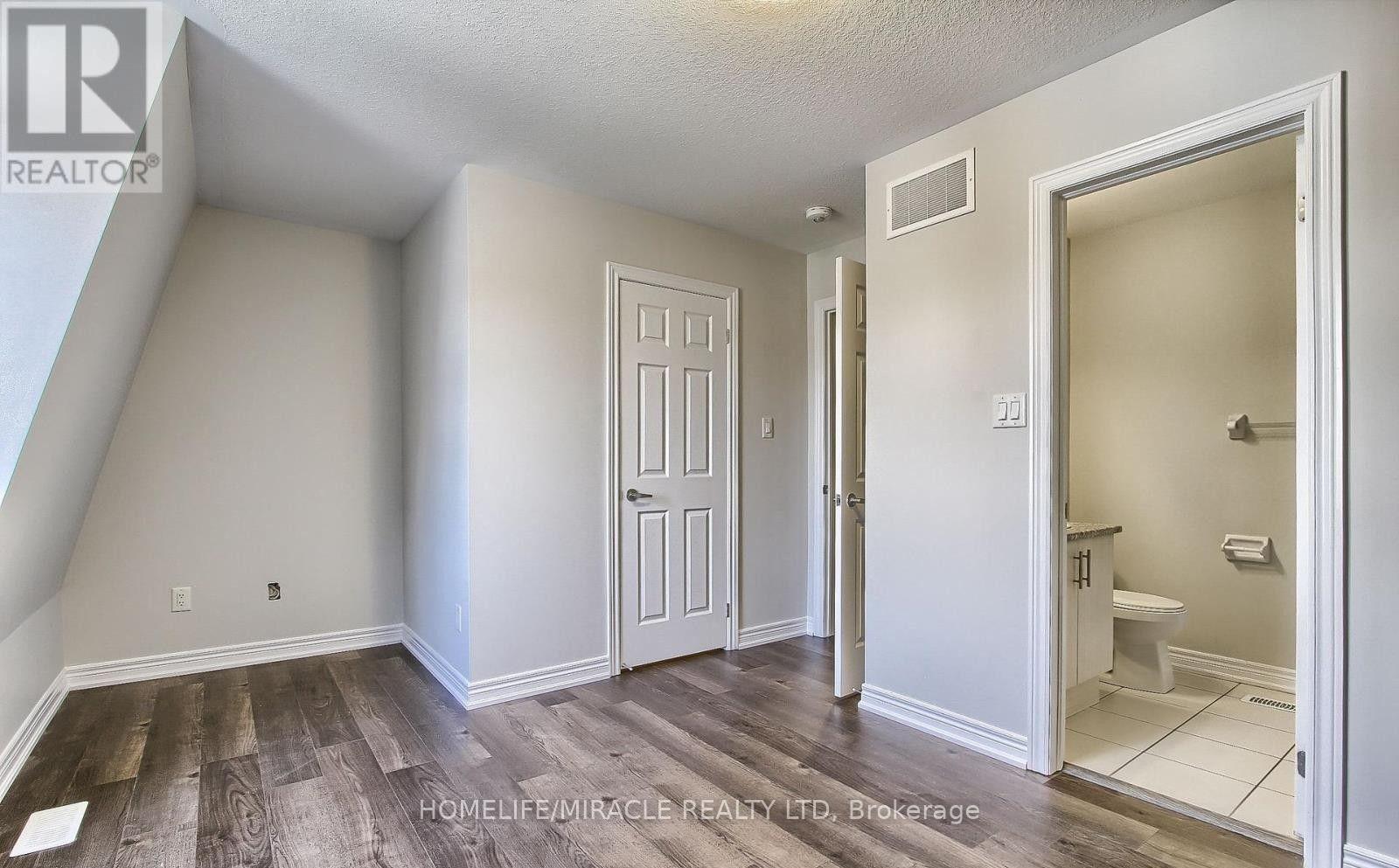 Photo 22 of 70 Knotty Pine Avenue, Cambridge, Preston Heights — HOMEH