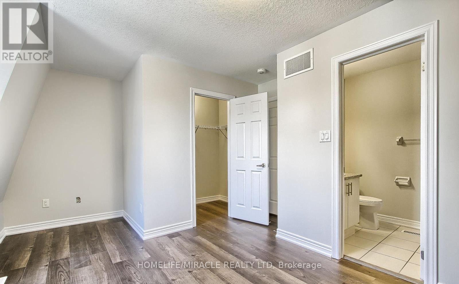 Photo 23 of 70 Knotty Pine Avenue, Cambridge, Preston Heights — HOMEH