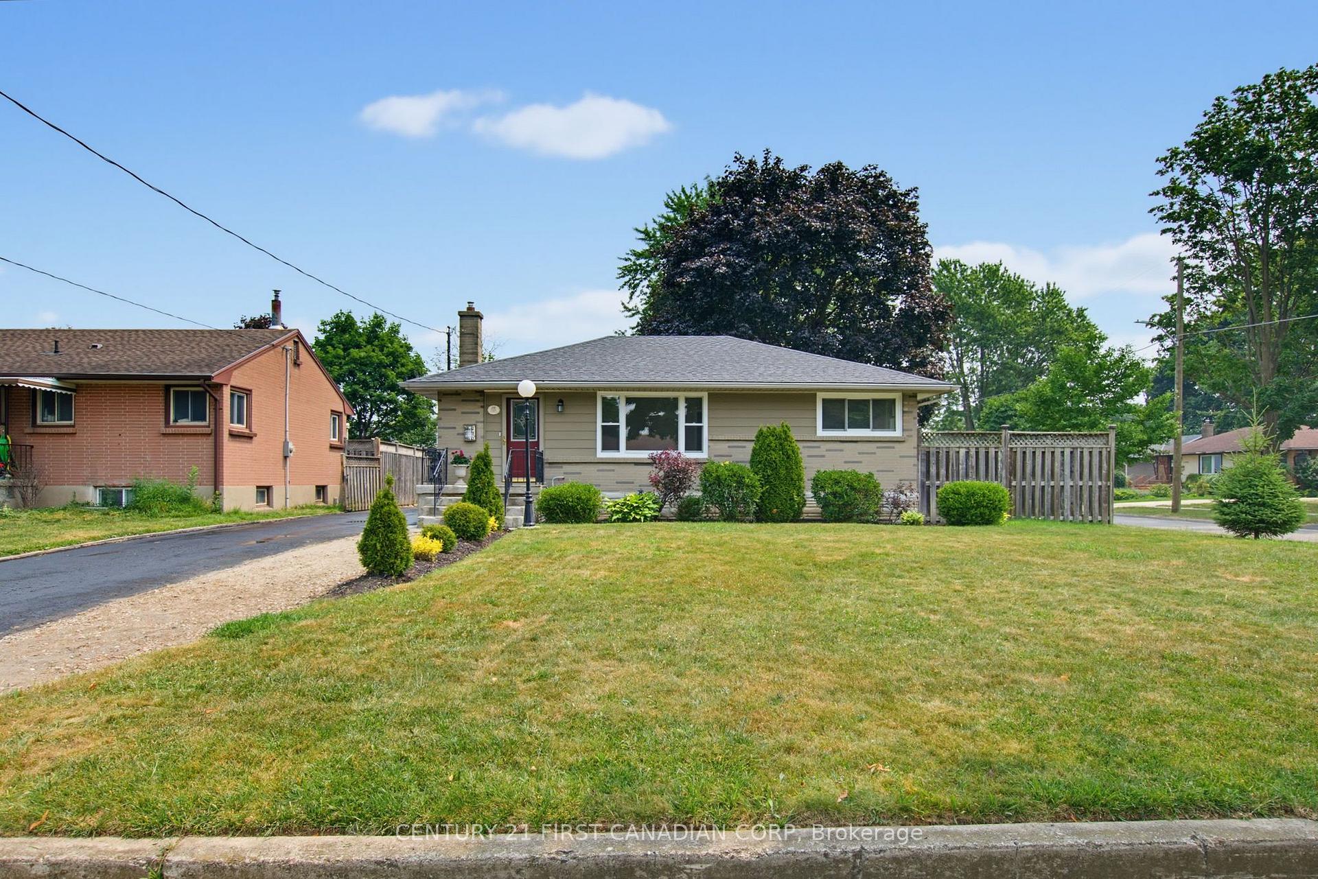 Front of 216 Winnipeg Street