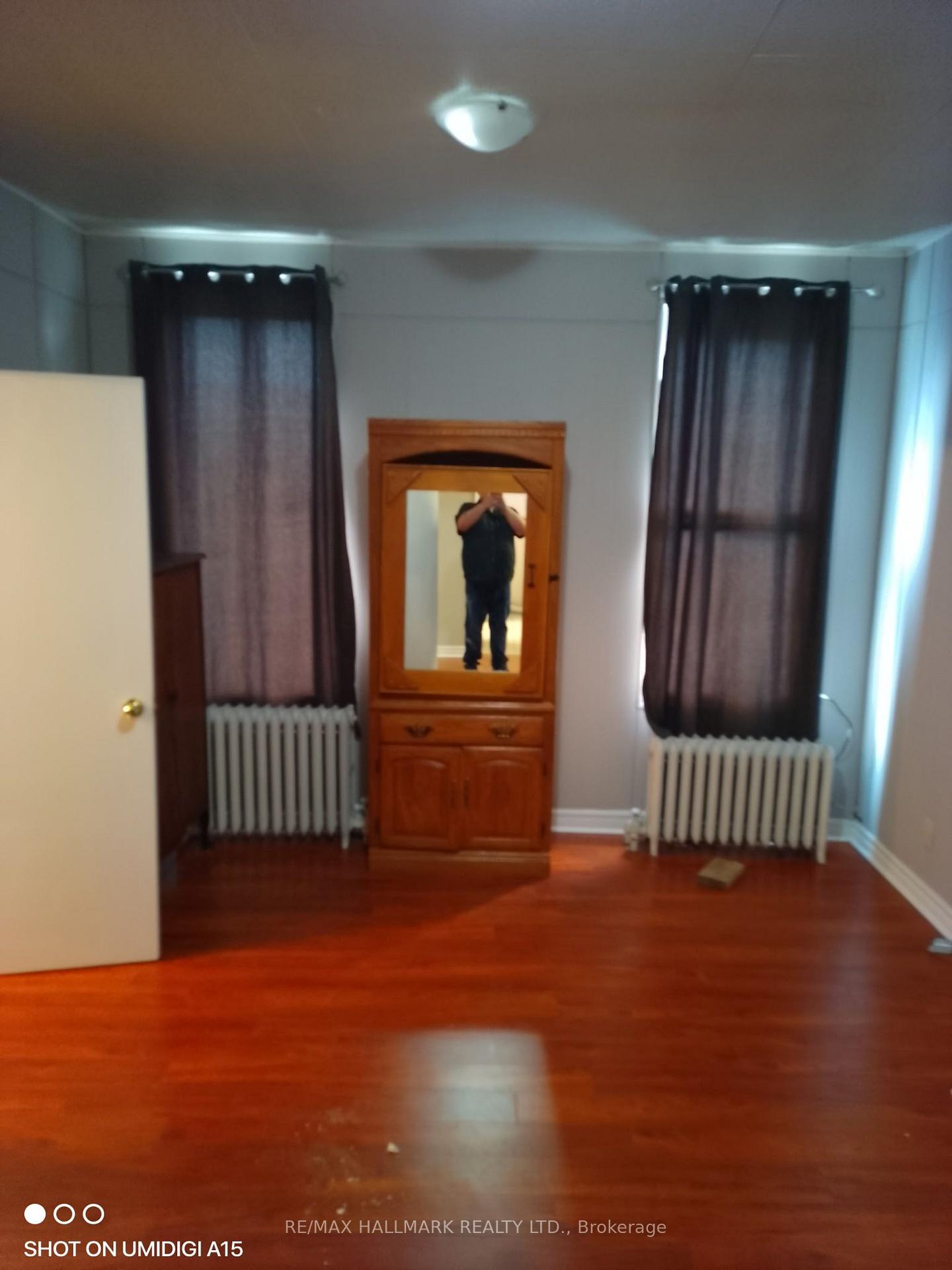Photo 4 of 26 Simcoe Street N, Oshawa, O'Neill — HOMEH