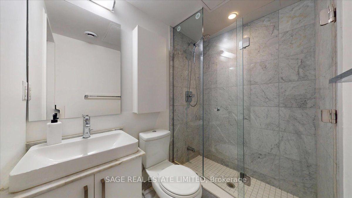 Photo 13 of Unit 3608, 12 York Street, Toronto, Waterfront Communities — HOMEH