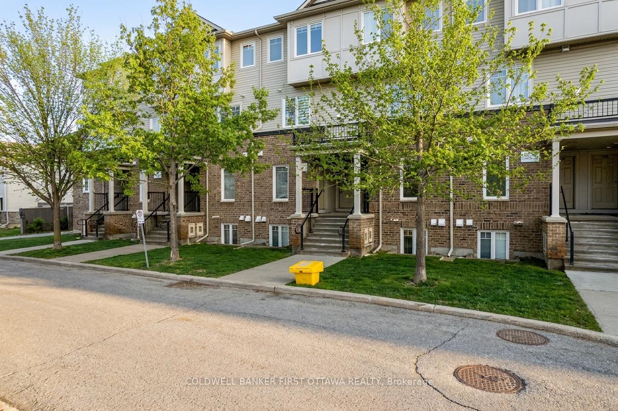 Photo 1 of 150 Urbancrest Private, Ottawa, Barrhaven - Stonebridge — HOMEH