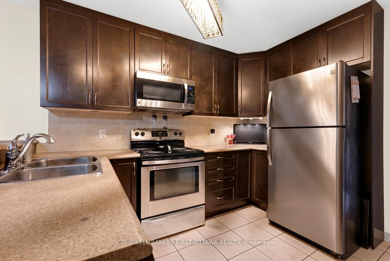 Photo 8 of 150 Urbancrest Private, Ottawa, Barrhaven - Stonebridge — HOMEH