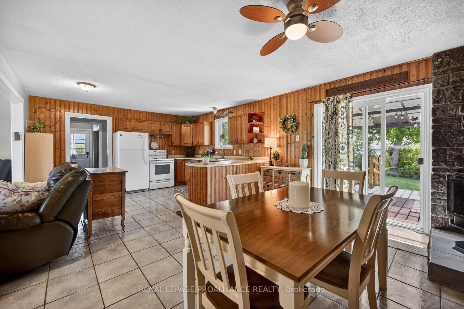 Photo 8 of 913 George Street, Edwardsburgh/Cardinal, Town of Cardinal — HOMEH