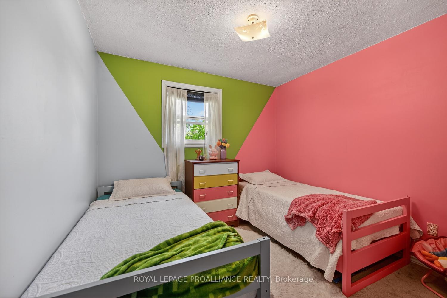 Photo 19 of 913 George Street, Edwardsburgh/Cardinal, Town of Cardinal — HOMEH