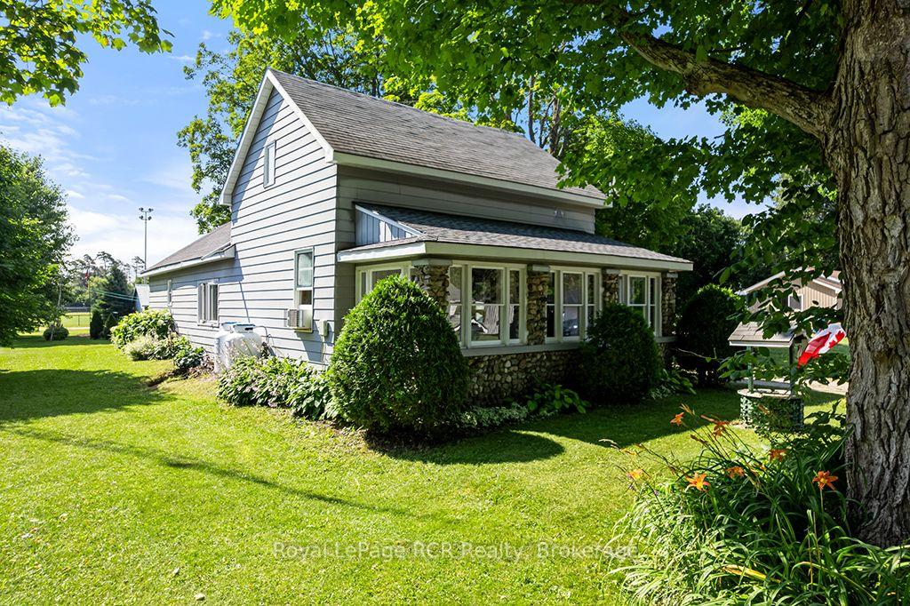 Photo 2 of 680210 30 Side Road, Chatsworth — HOMEH