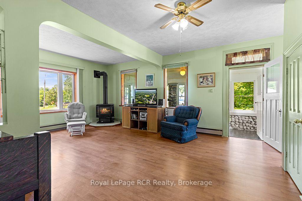 Photo 4 of 680210 30 Side Road, Chatsworth — HOMEH