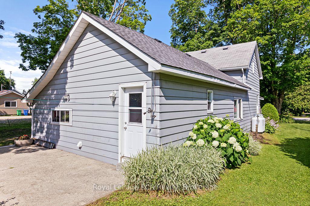 Photo 34 of 680210 30 Side Road, Chatsworth — HOMEH