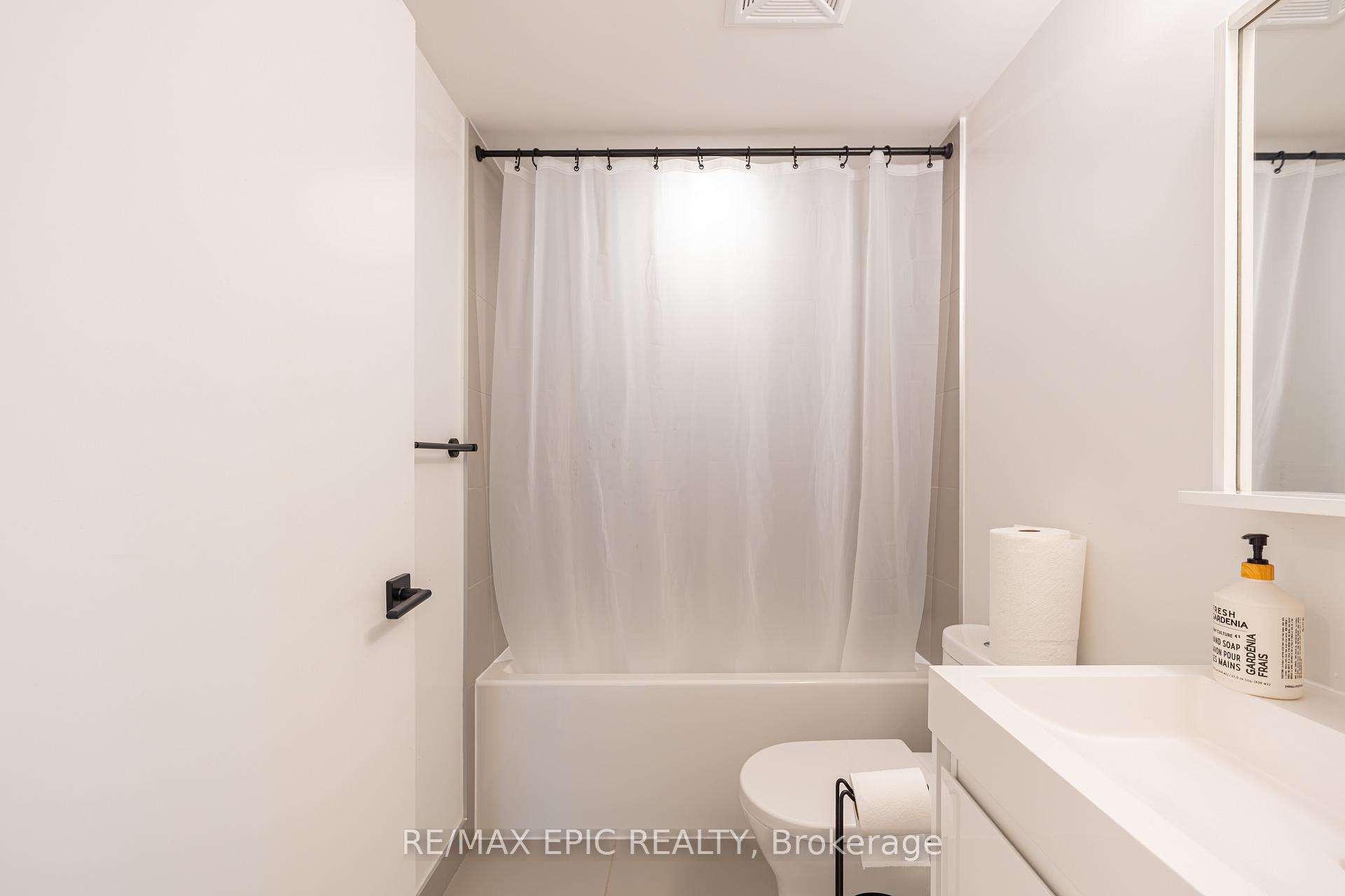 Photo 8 of Unit 302, 2 Augusta Avenue, Toronto, Waterfront Communities — HOMEH