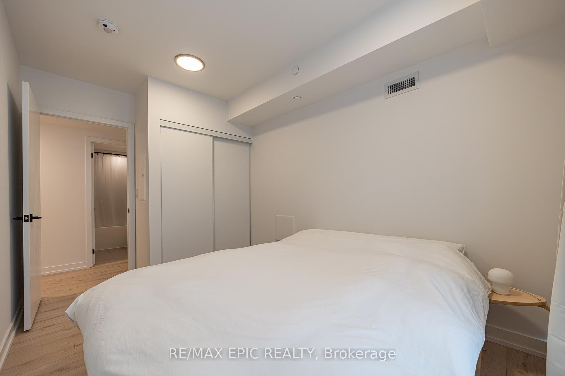 Photo 12 of Unit 302, 2 Augusta Avenue, Toronto, Waterfront Communities — HOMEH