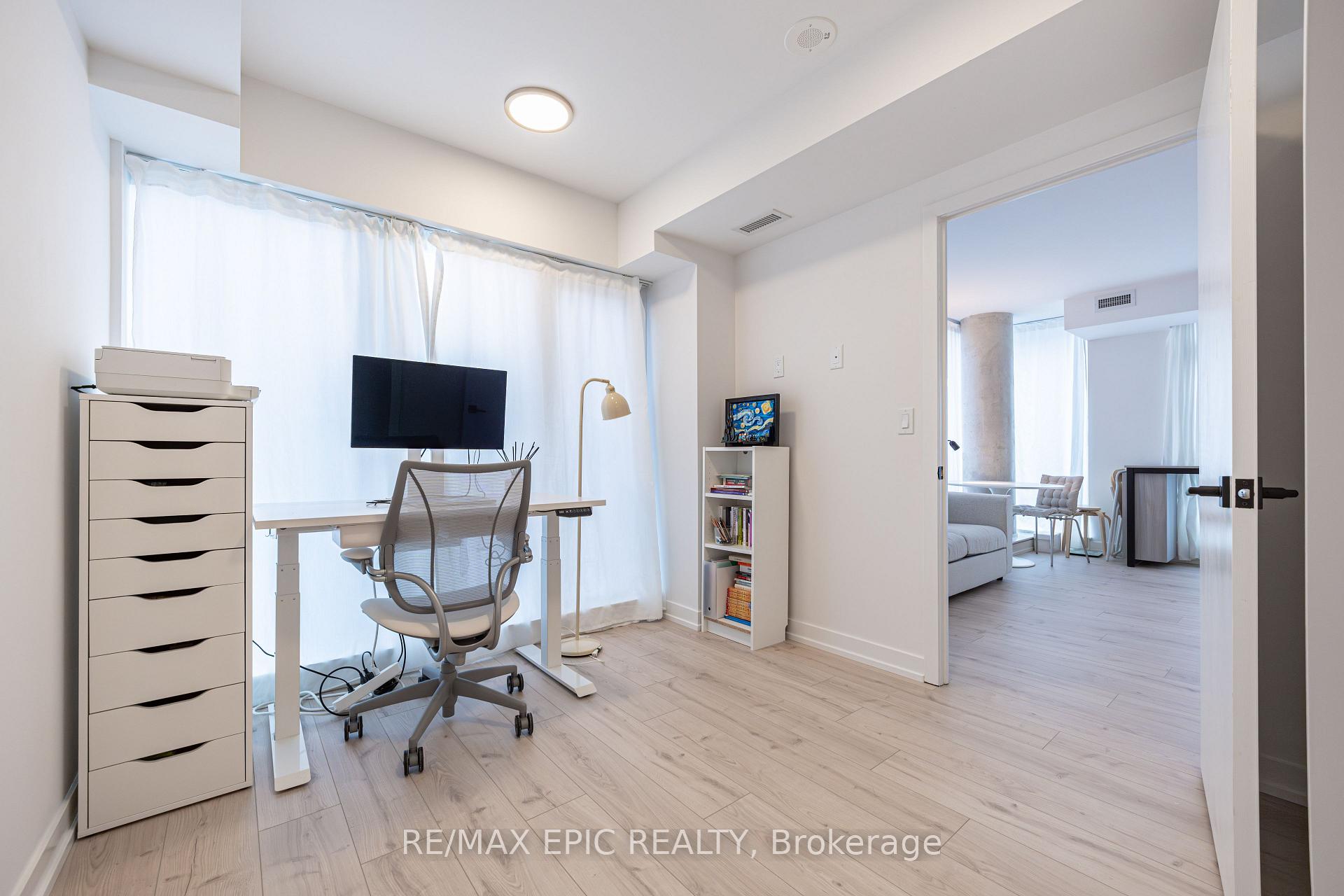 Photo 17 of Unit 302, 2 Augusta Avenue, Toronto, Waterfront Communities — HOMEH
