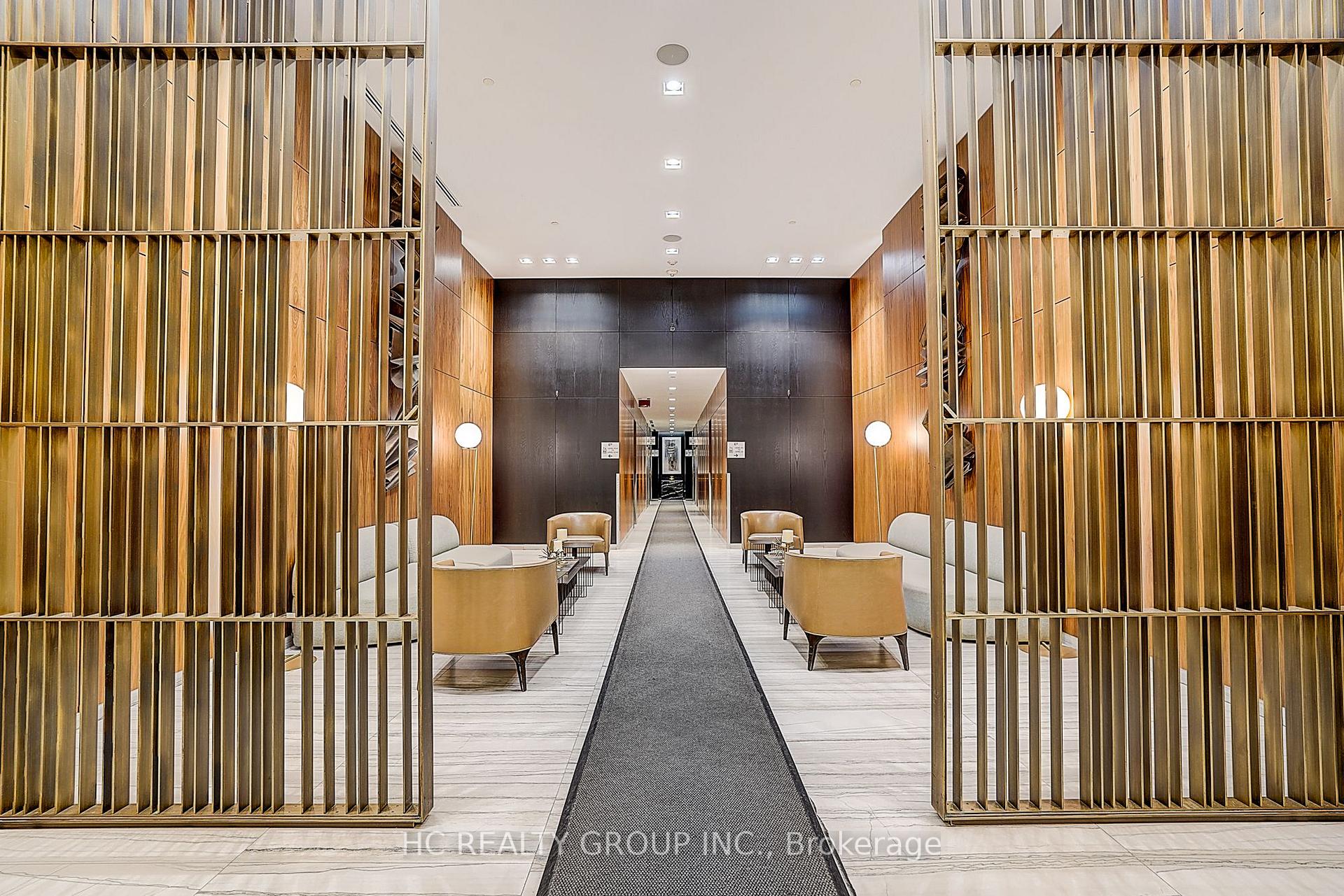 Photo 4 of Unit 2904, 8 Eglinton Avenue E, Toronto, Mount Pleasant West — HOMEH