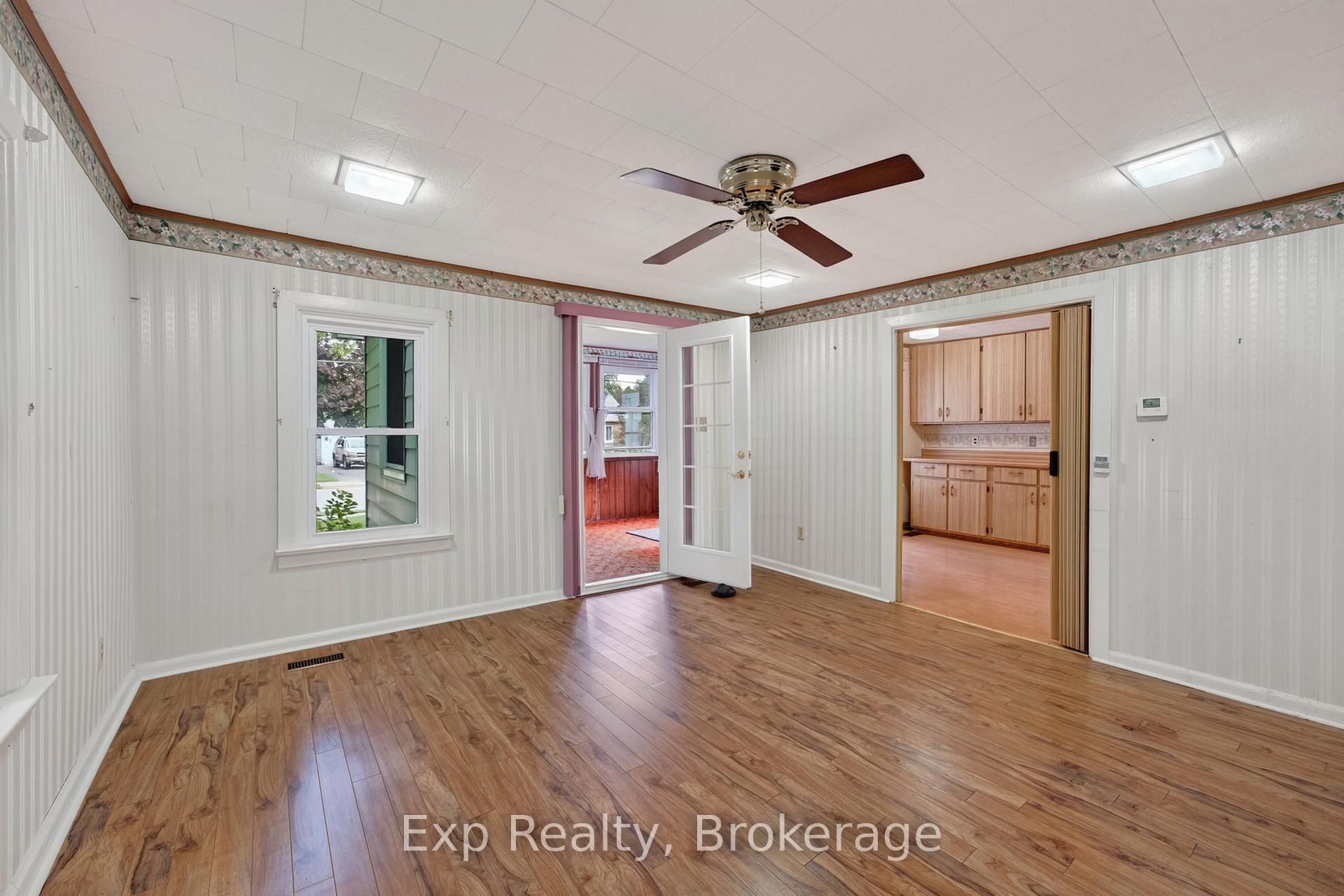 Photo 17 of 43 Paul Street, Prince Edward County, Picton — HOMEH