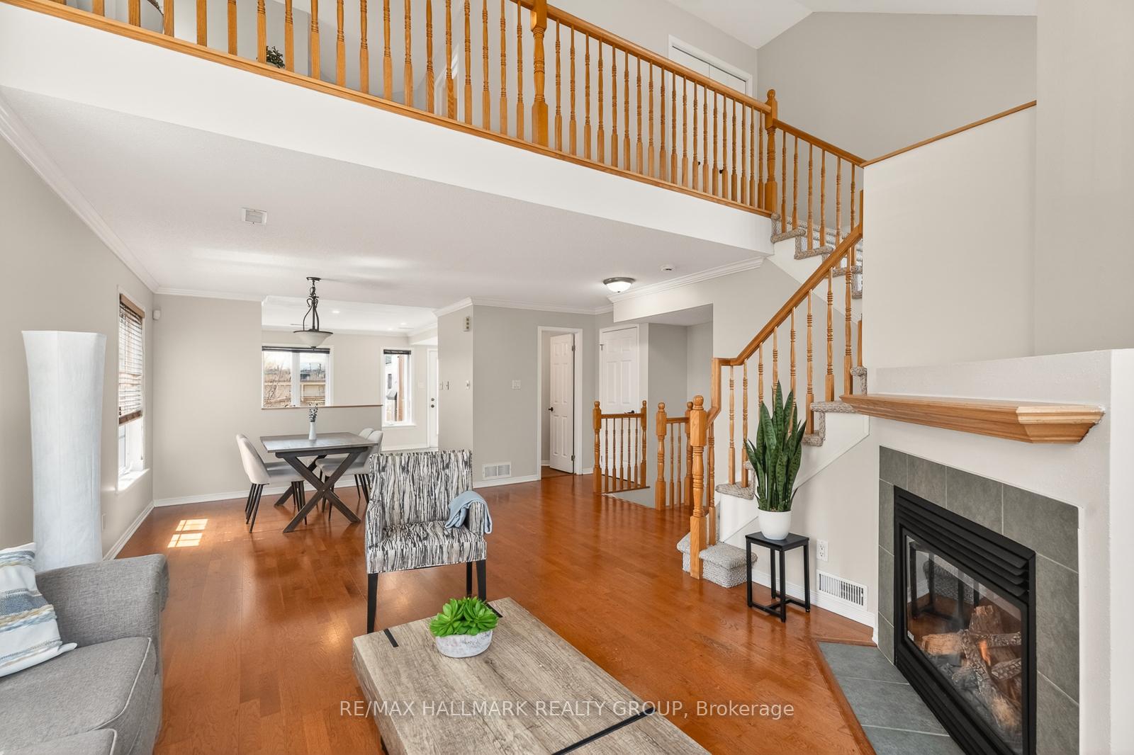 Photo 9 of 142 Gatestone Private, Ottawa, Beacon Hill South — HOMEH
