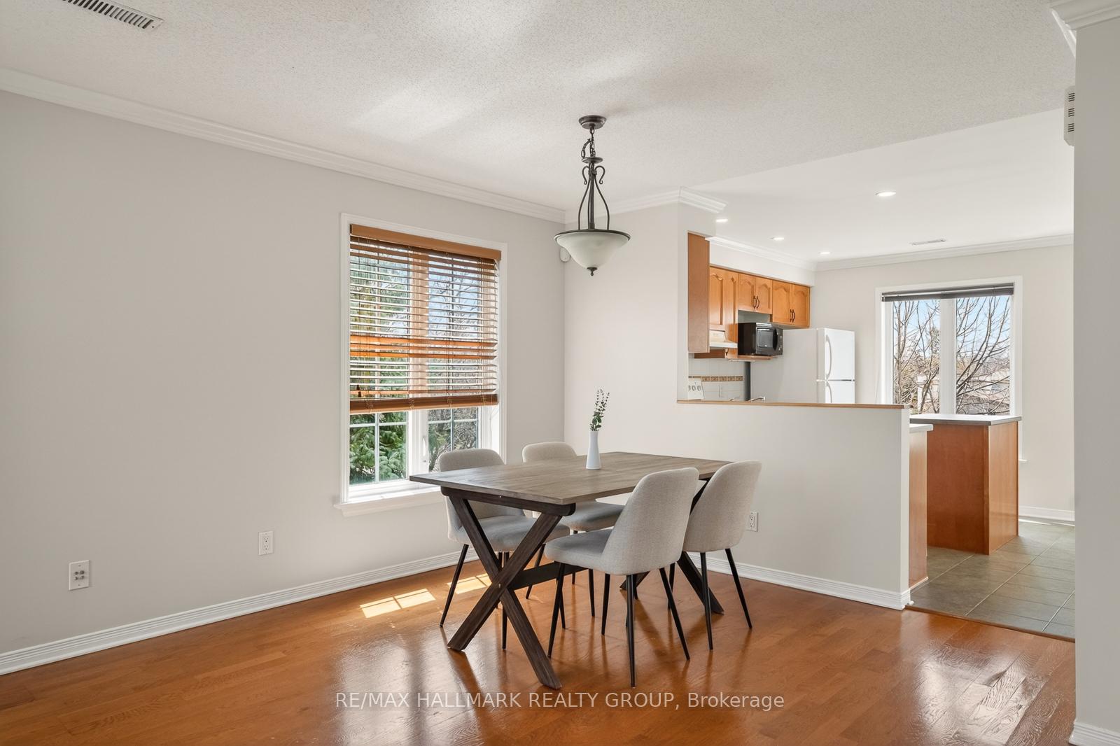 Photo 10 of 142 Gatestone Private, Ottawa, Beacon Hill South — HOMEH