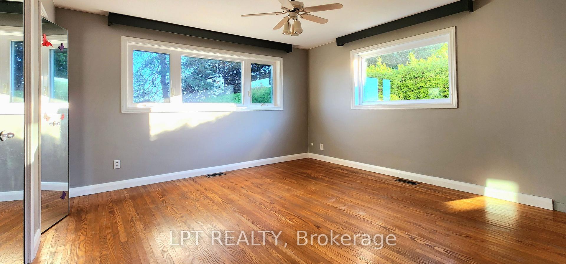 Photo 21 of 585 Mapleview Drive E, Barrie, Rural Barrie Southeast — HOMEH