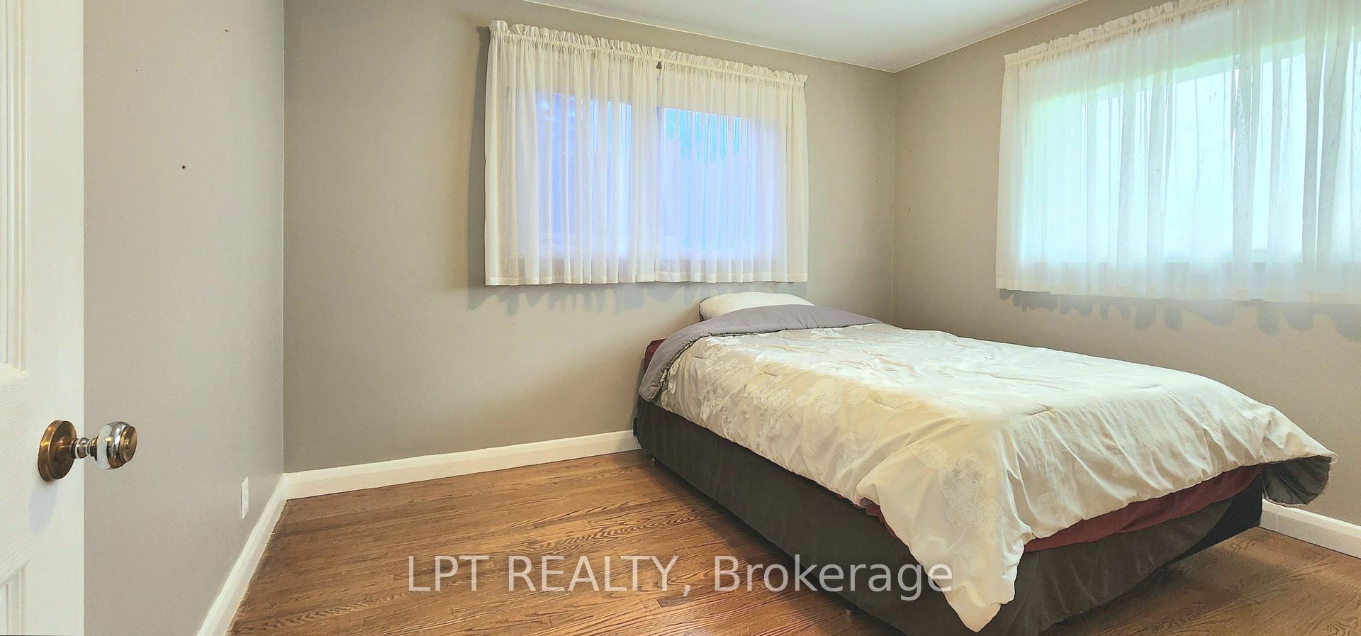 Photo 24 of 585 Mapleview Drive E, Barrie, Rural Barrie Southeast — HOMEH