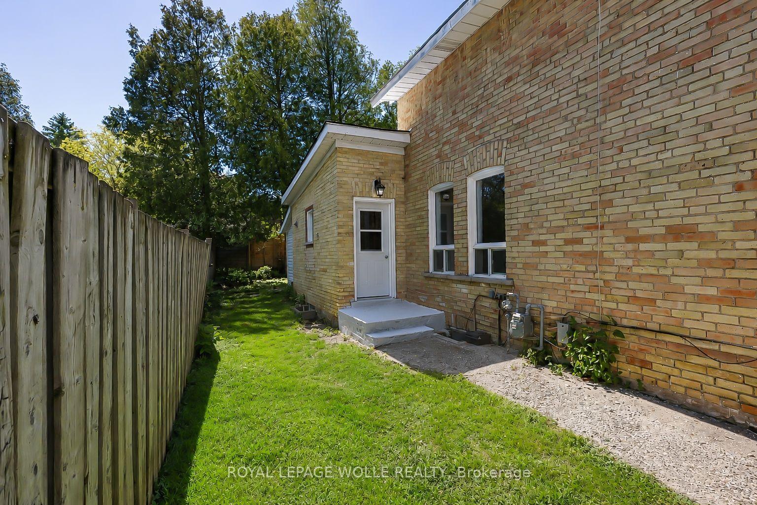 Photo 5 of 87 Lancaster Street W, Kitchener, Civic Centre — HOMEH
