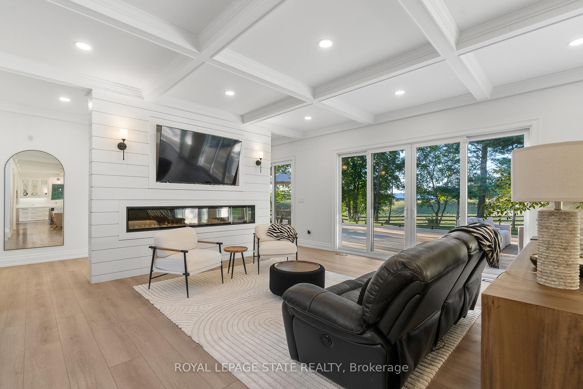Photo 10 of 1067 Jerseyville Road W, Hamilton, Ancaster — HOMEH