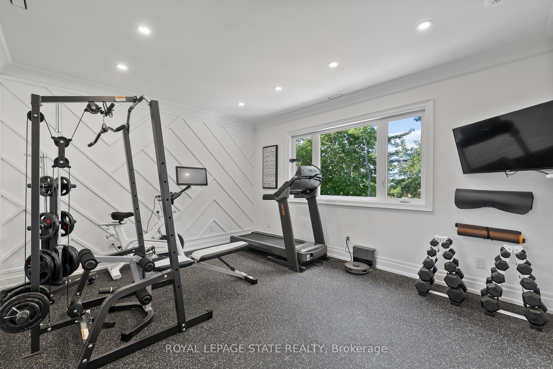 Photo 23 of 1067 Jerseyville Road W, Hamilton, Ancaster — HOMEH