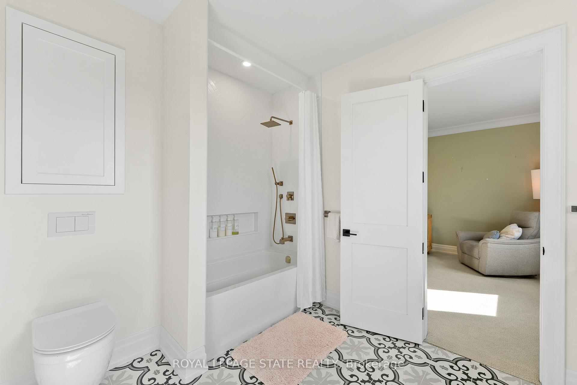 Photo 32 of 1067 Jerseyville Road W, Hamilton, Ancaster — HOMEH