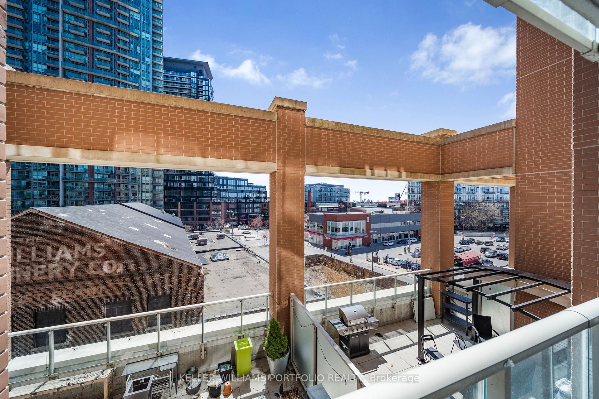 Photo 16 of Unit 508, 125 Western Battery Road, Toronto, Niagara — HOMEH