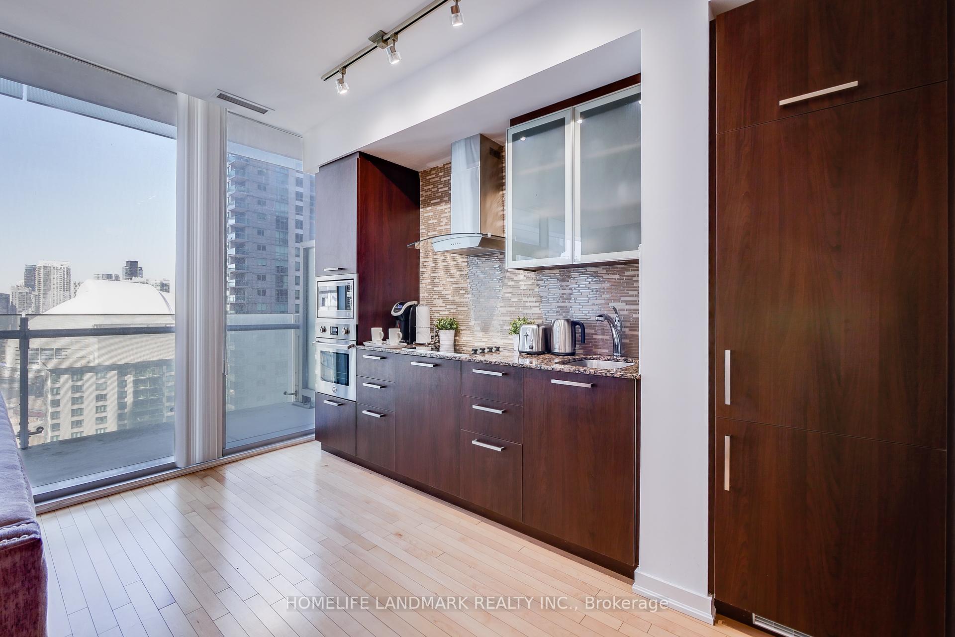 Photo 7 of Unit 1807, 14 York Street, Toronto, Waterfront Communities — HOMEH