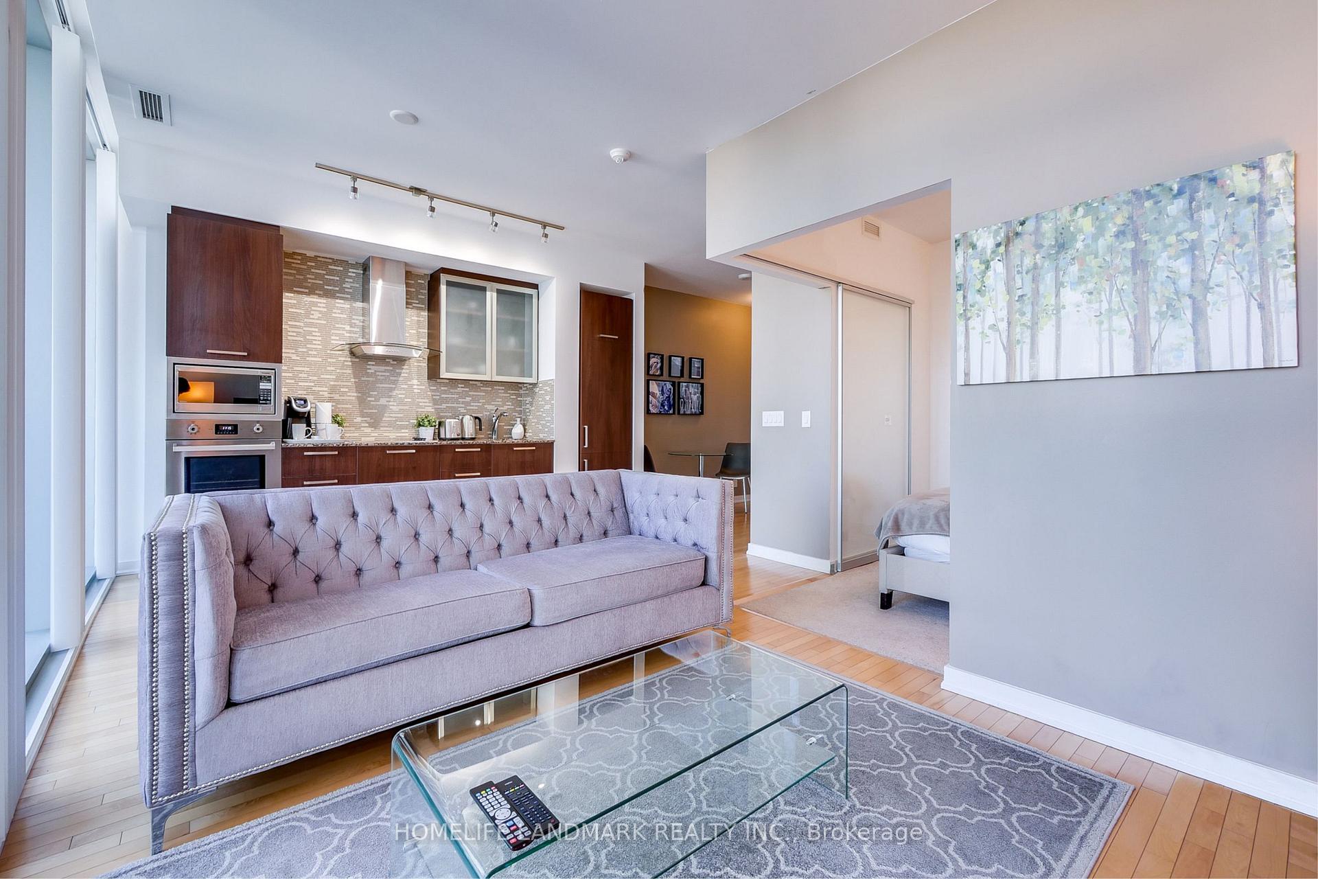 Photo 10 of Unit 1807, 14 York Street, Toronto, Waterfront Communities — HOMEH